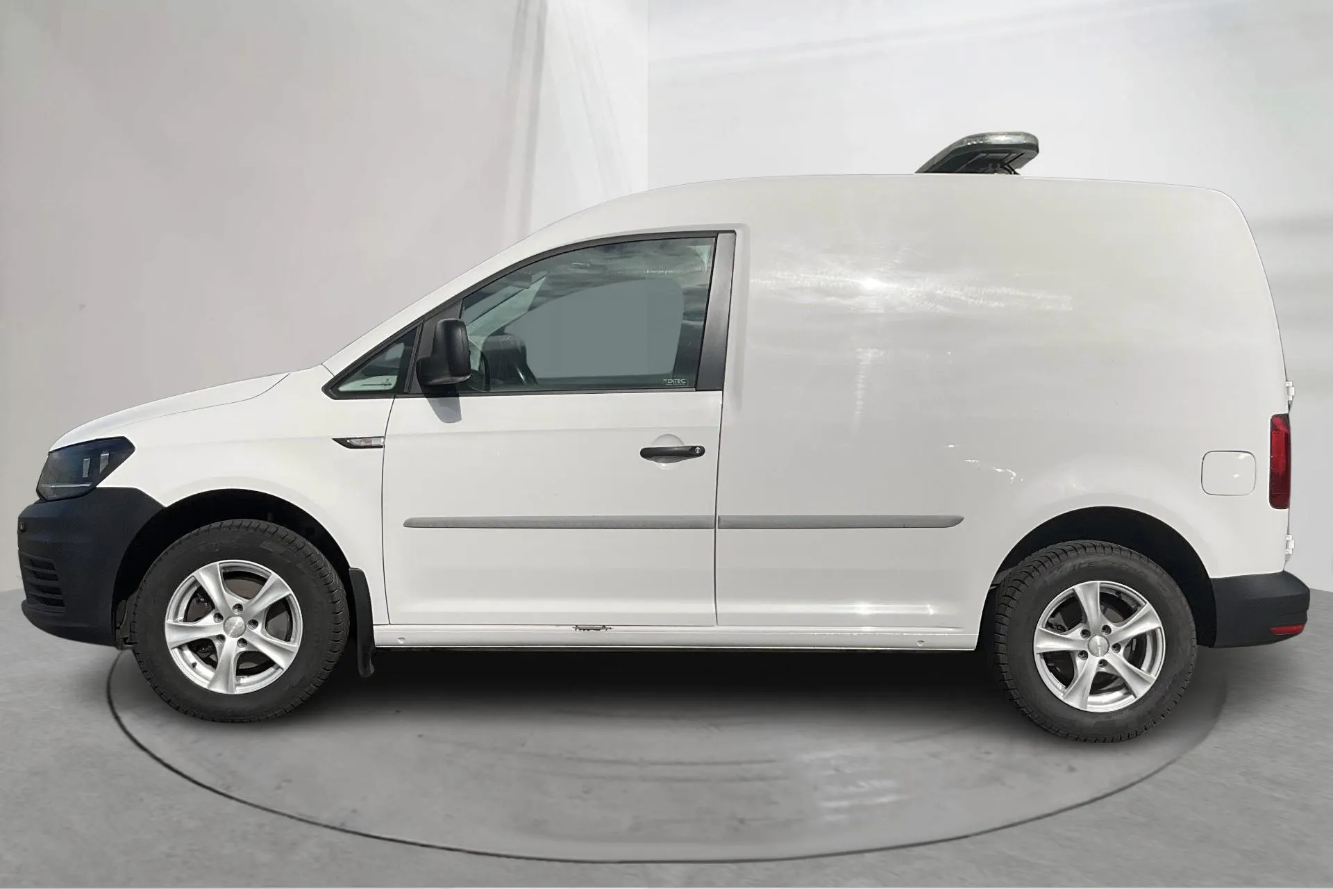 Presentation photo 2 of 15: VW Caddy 1.4 TGI Skåp (110hk) - 73 750 km - Manual - white - 2017
