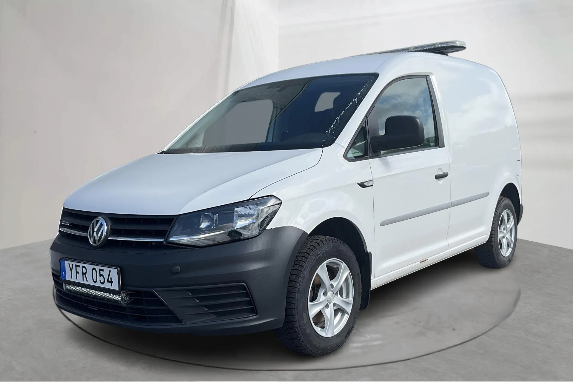 Presentation photo 1 of 15: VW Caddy 1.4 TGI Skåp (110hk) - 73 750 km - Manual - white - 2017