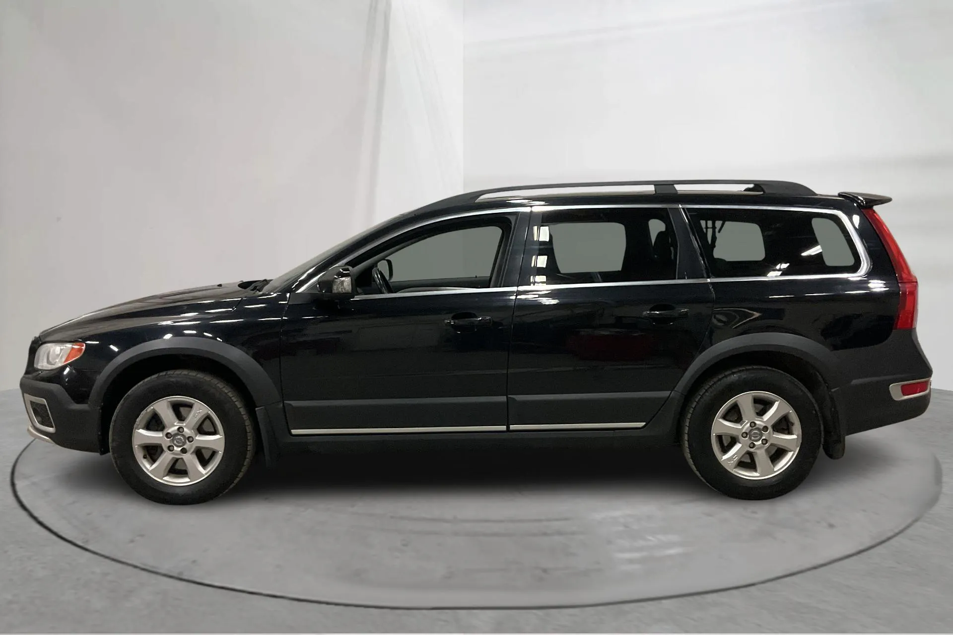 Presentationsfoto 2 av 22: Volvo XC70 II D5 AWD (205hk) - 27 907 mil - Automat - svart - 2011