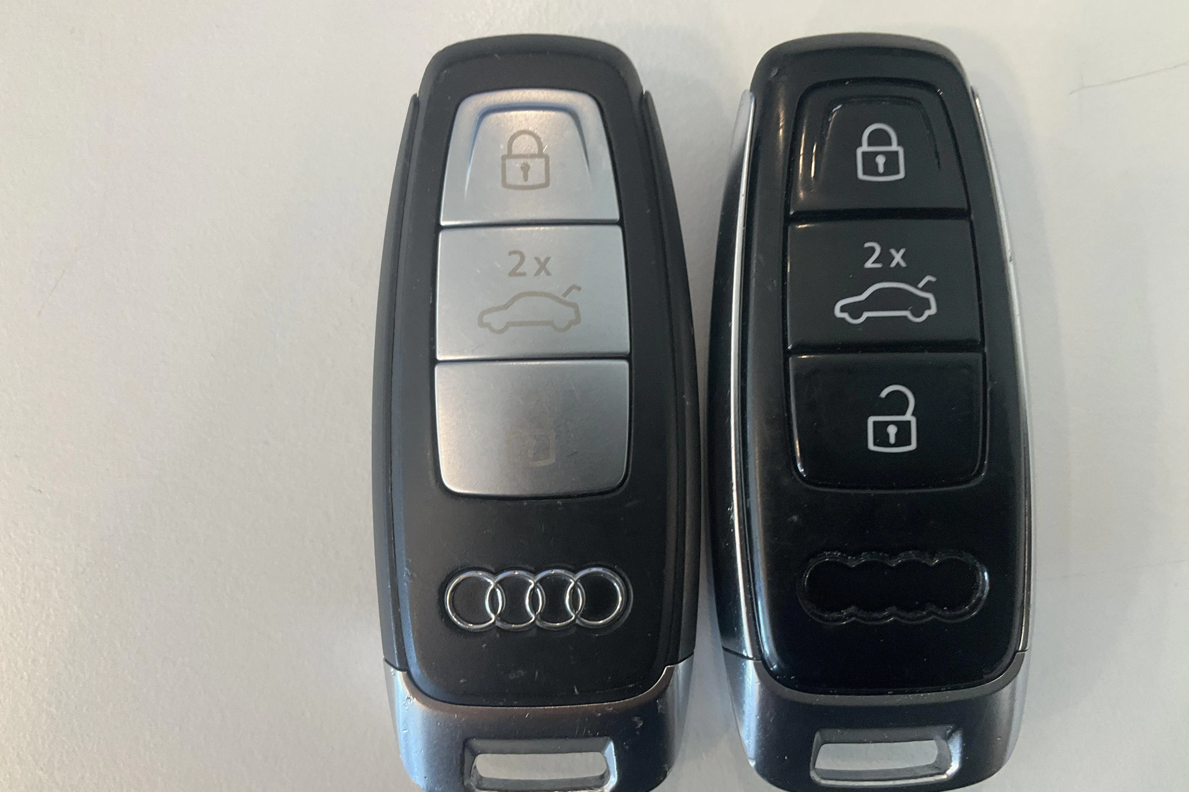 Presentationsfoto 26 av 26: Audi e-tron 55 quattro 95kWh (360hk) - 9 949 mil - Automat - röd - 2020