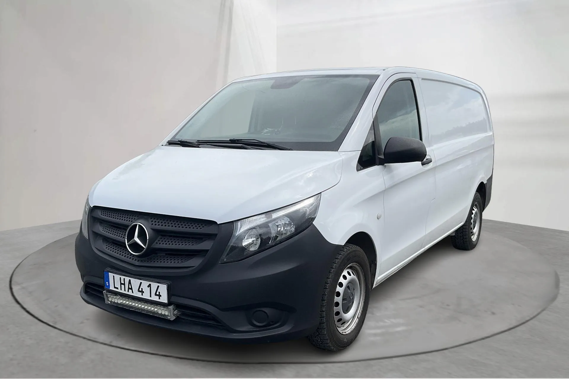 Presentation photo 1 of 12: Mercedes Vito 109 CDI W640 (88hk) - 196 260 km - Manual - white - 2017