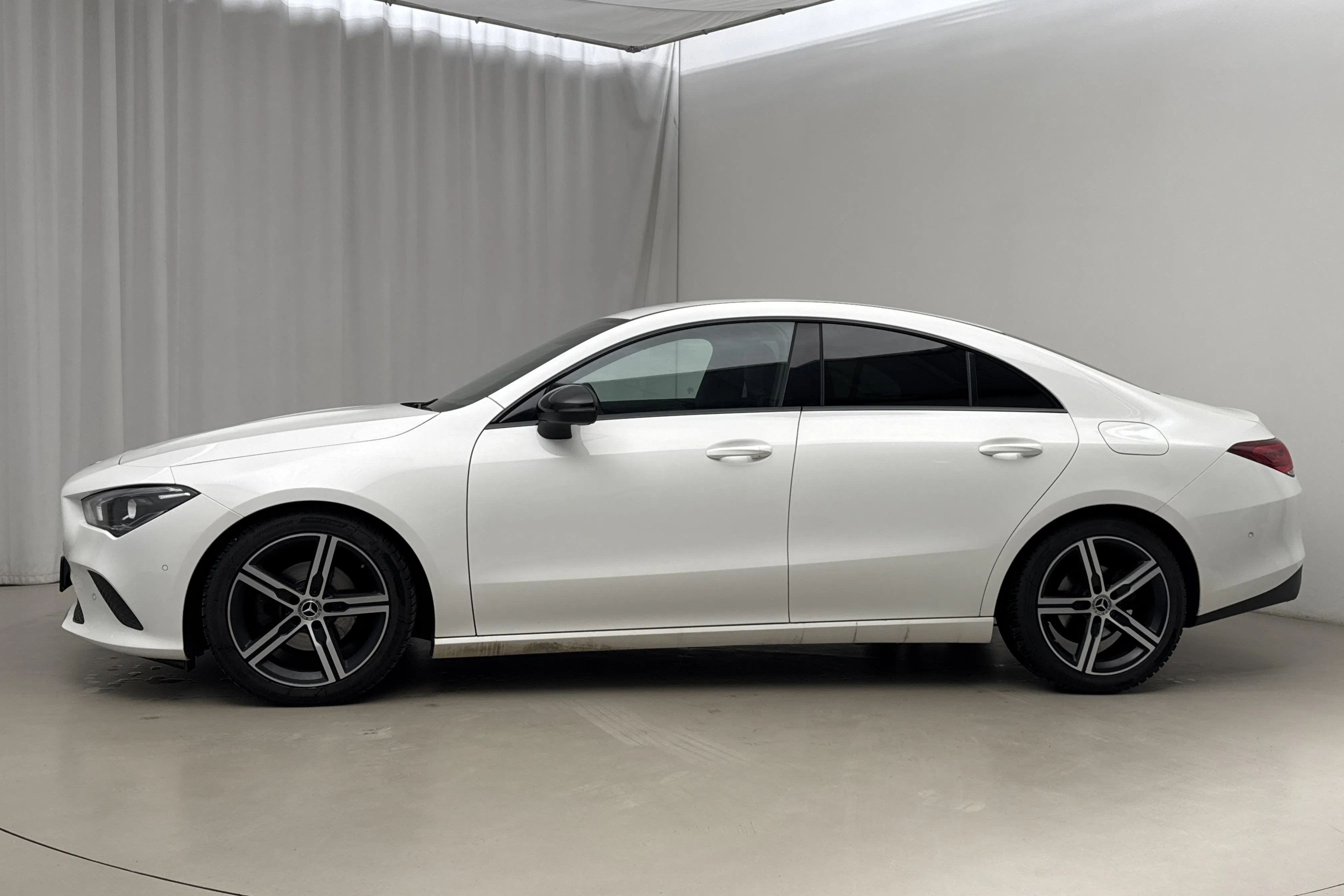 Presentation photo 2 of 18: Mercedes CLA 180 Coupé C118 (136hk) - 55 230 km - Manual - white - 2020