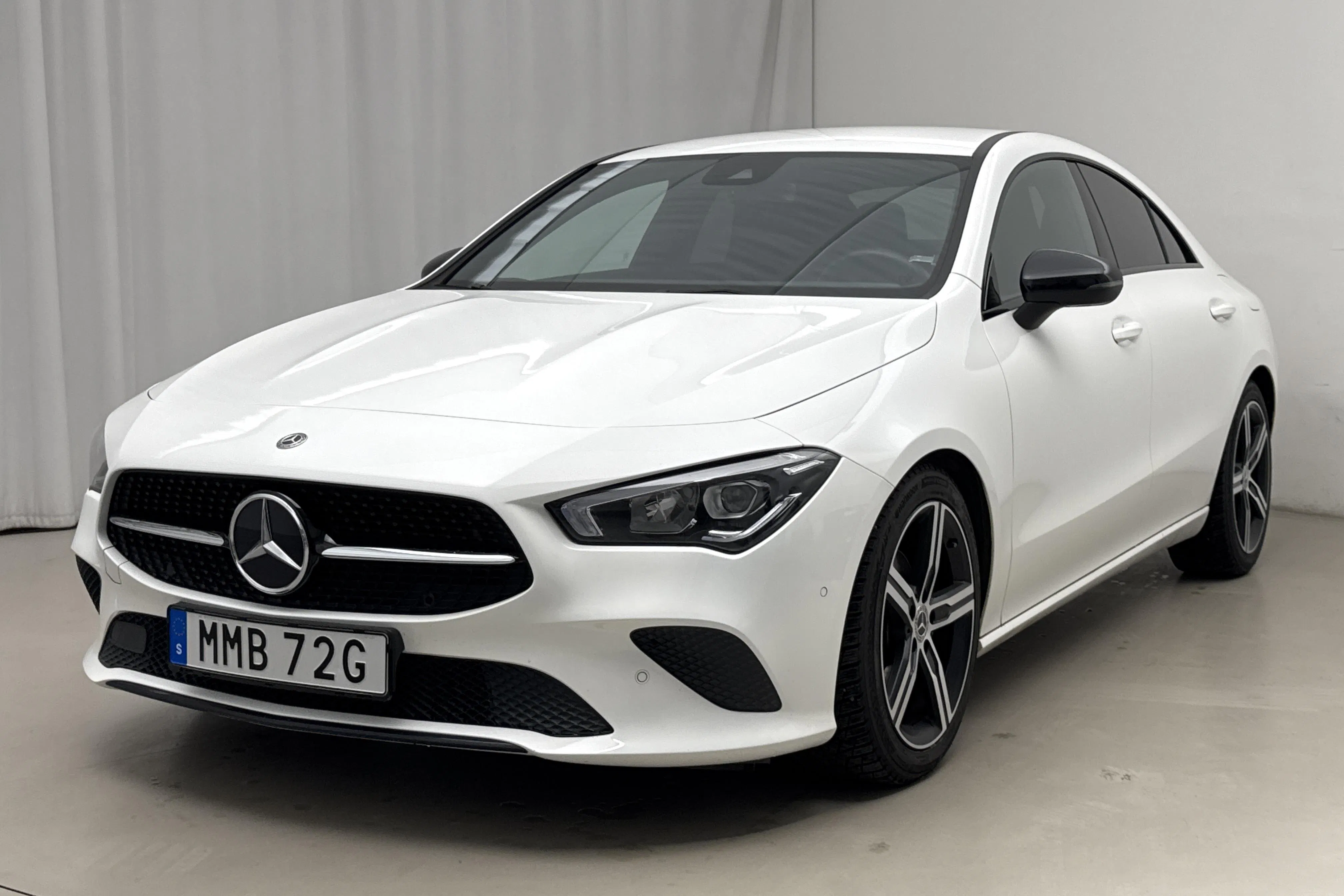 Presentation photo 1 of 18: Mercedes CLA 180 Coupé C118 (136hk) - 55 230 km - Manual - white - 2020