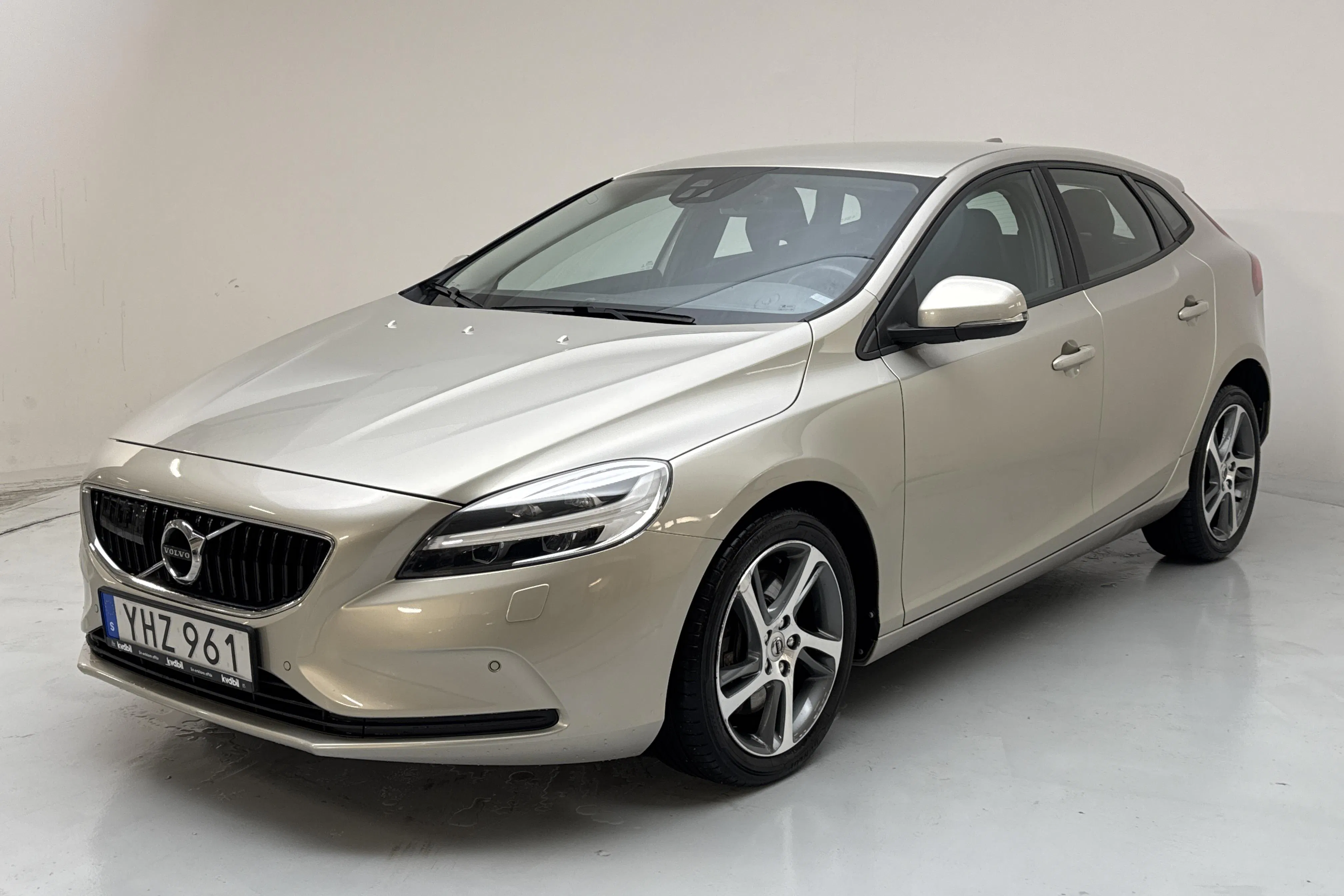 Volvo V40 T2 (122hk)