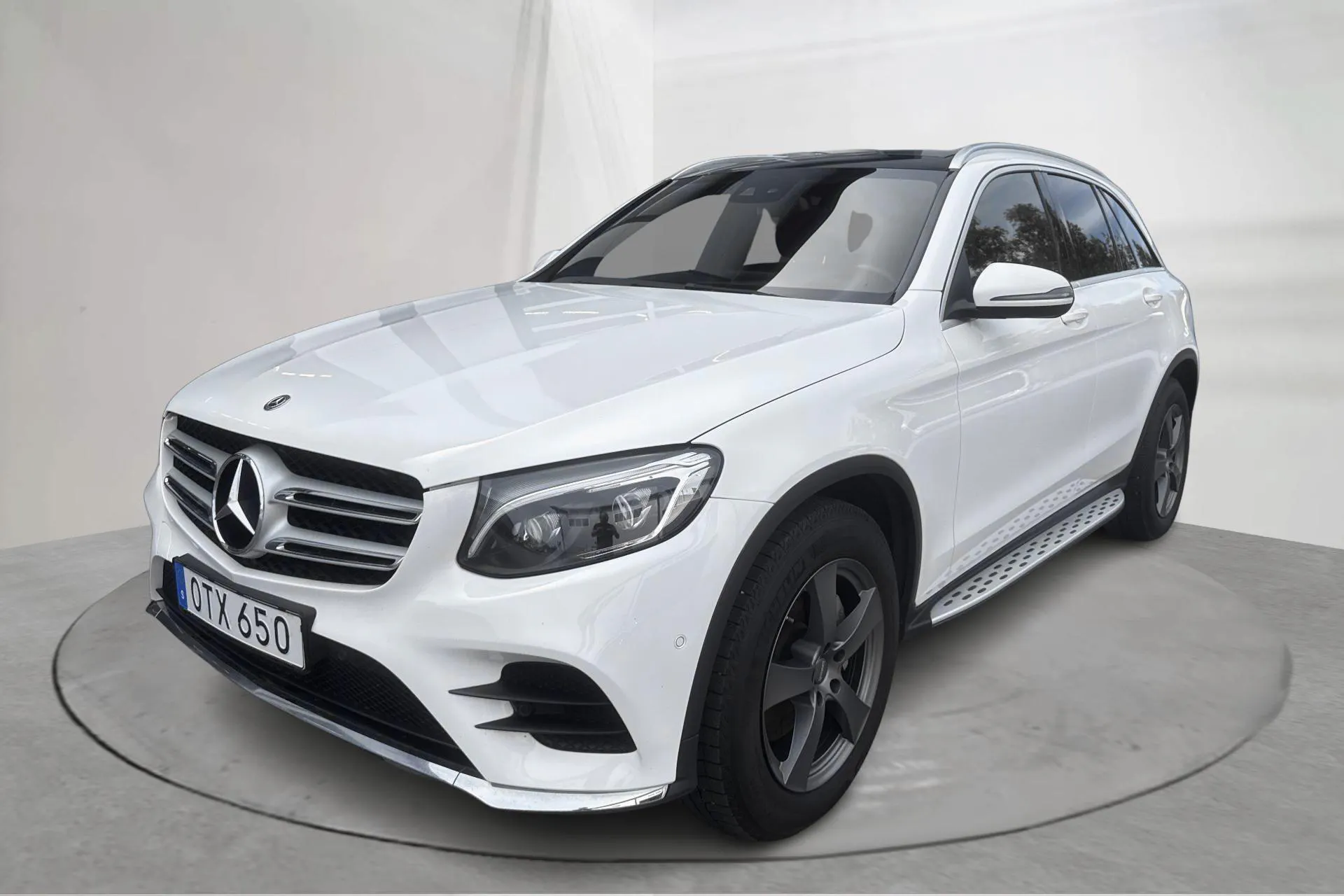 Presentation photo 1 of 14: Mercedes GLC 220 d 4MATIC X253 (170hk) - 118 150 km - Automatic - white - 2019