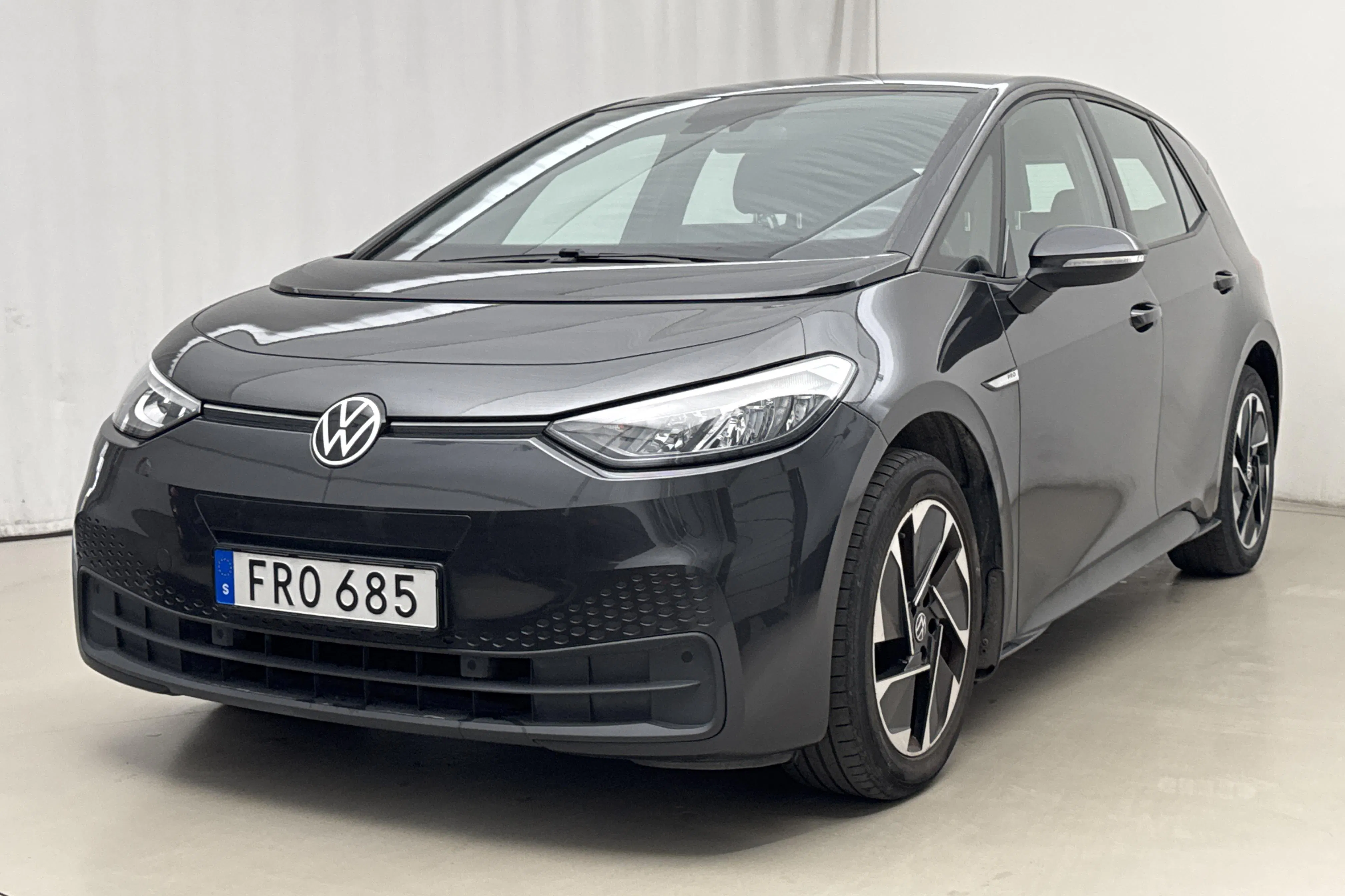 Presentationsfoto 1 av 19: VW ID.3 58kWh (204hk) - 6 643 mil - Automat - Mörkgrå - 2021