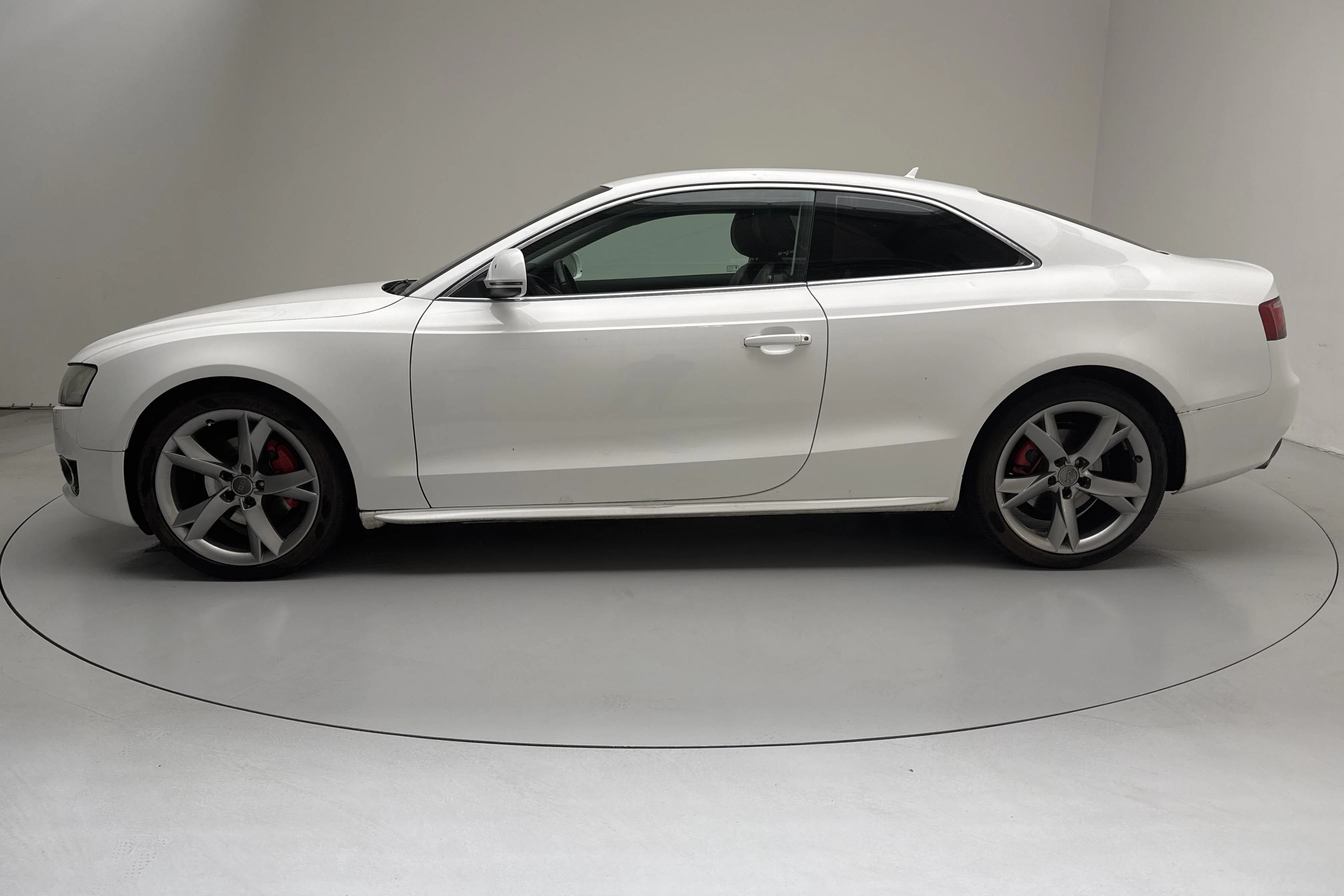 Presentation photo 2 of 11: Audi A5 3.0 TDI quattro (240hk) - 233 770 km - Manual - white - 2008