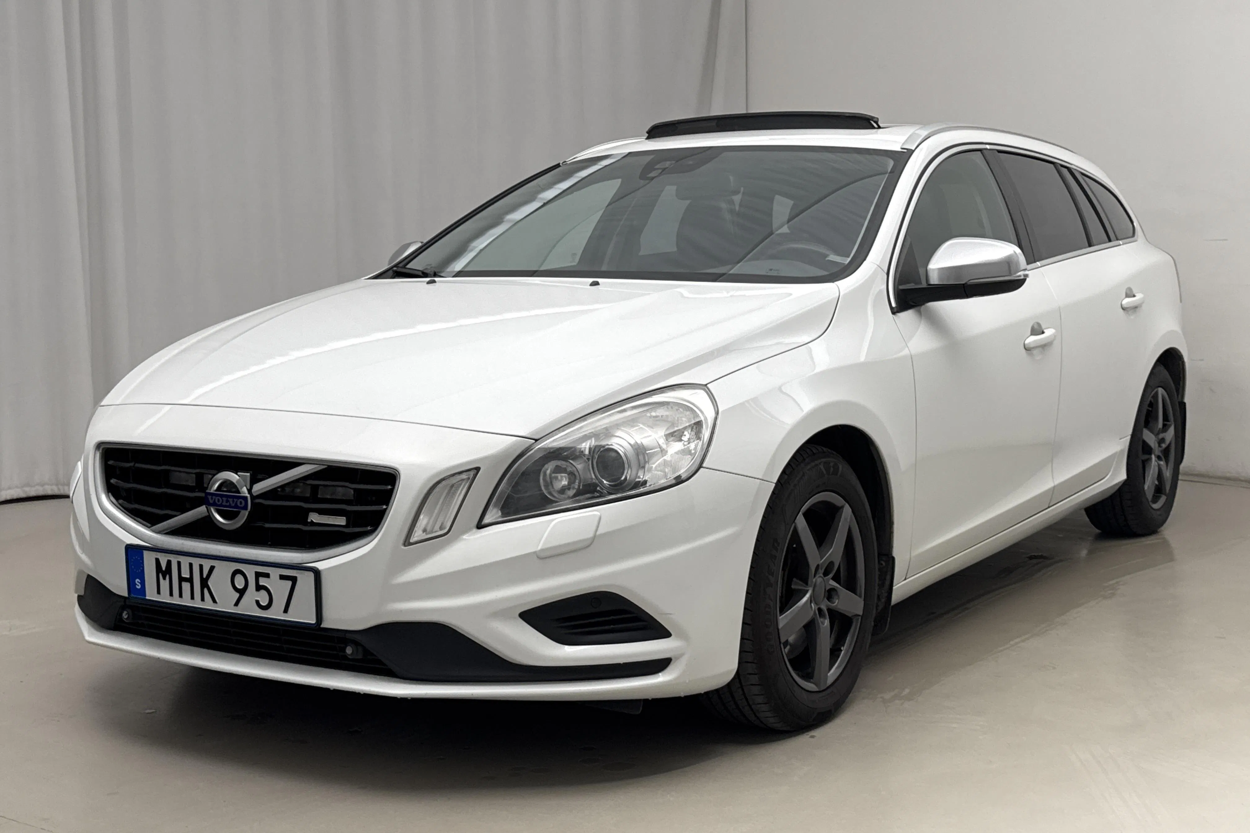 Volvo V60 D5 AWD (215hk)