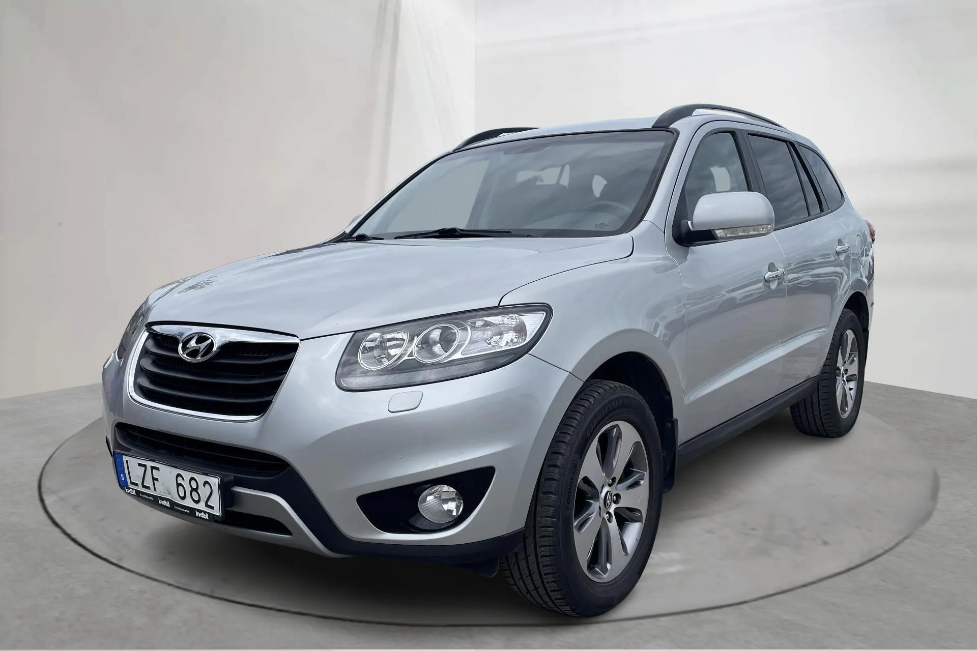 Presentation photo 1 of 19: Hyundai Santa Fé 2.2 CRDi-R (197hk) - 12 579 Scandinavian mile - Automatic - silver - 2012