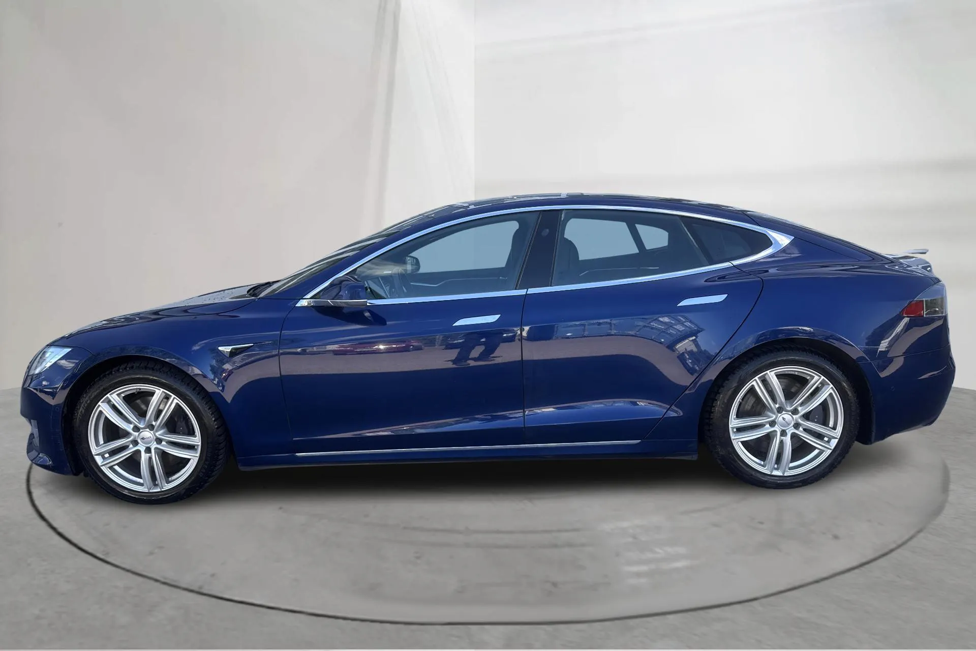 Presentation photo 2 of 21: Tesla Model S 75D - 100 540 km - Automatic - blue - 2018