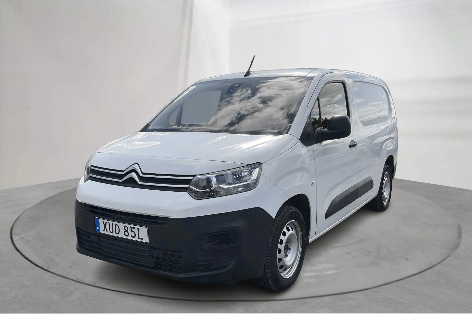 Presentationsfoto 1 av 12: Citroën Berlingo 1.5 BlueHDi Skåp (100hk) - 4 608 mil - Manuell - vit - 2023