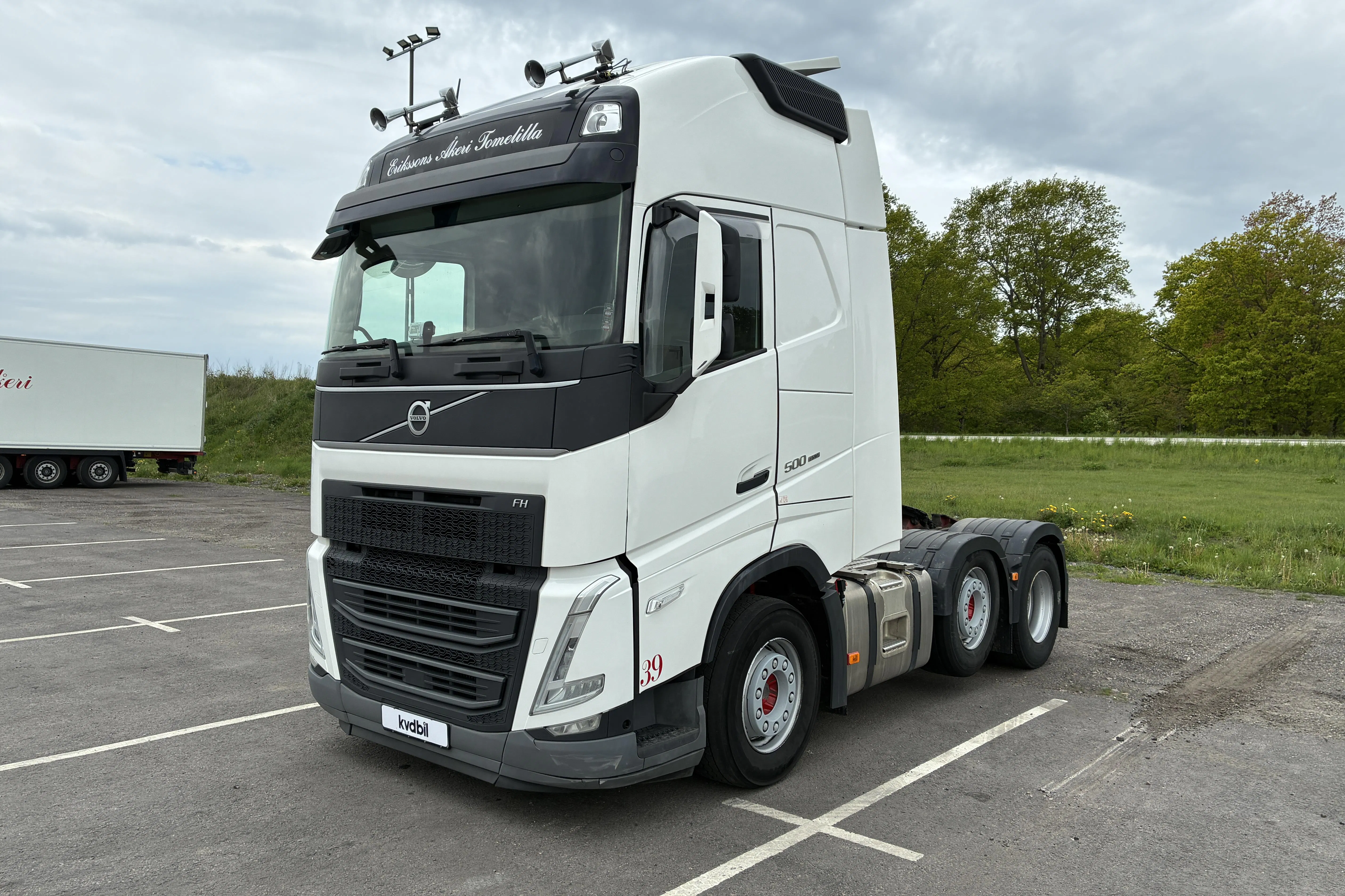 Presentationsfoto 1 av 51: VOLVO FH500 - 715 001 km - Automat - vit - 2021
