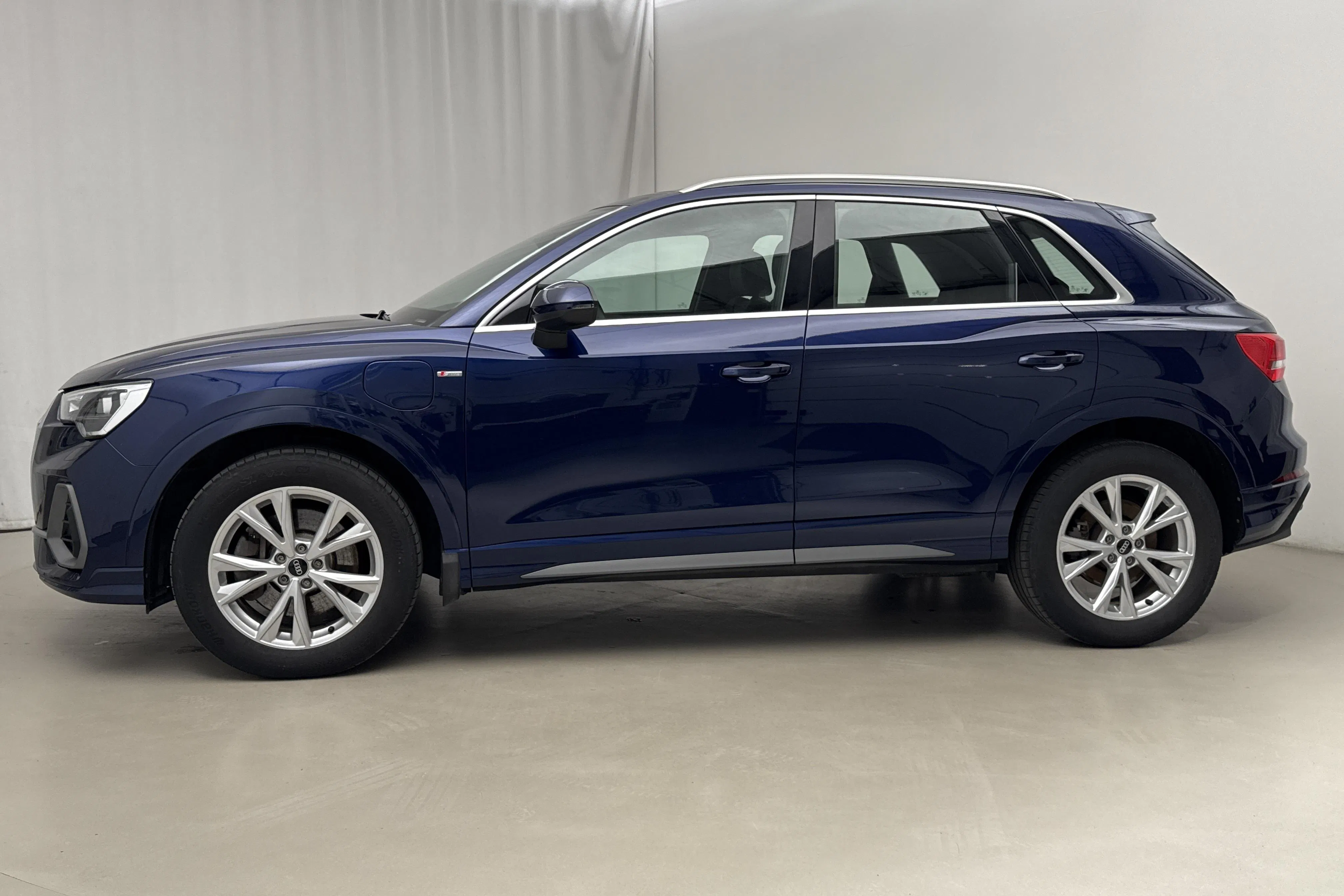 Presentation photo 2 of 20: Audi Q3 45 TFSI e (245hk) - 43 020 km - Automatic - blue - 2023