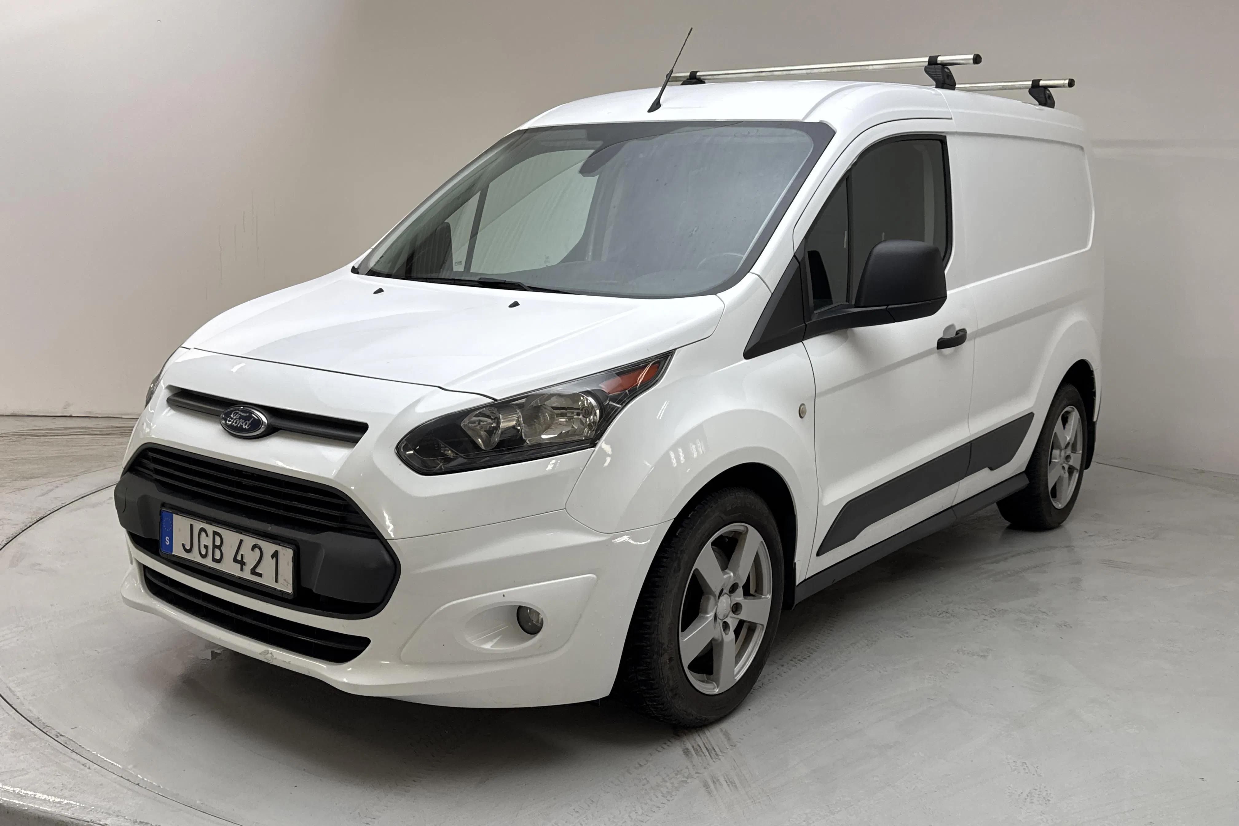 Presentation photo 1 of 11: Ford Transit Connect 1.5 TDCi (100hk) - 134 520 km - Manual - white - 2018