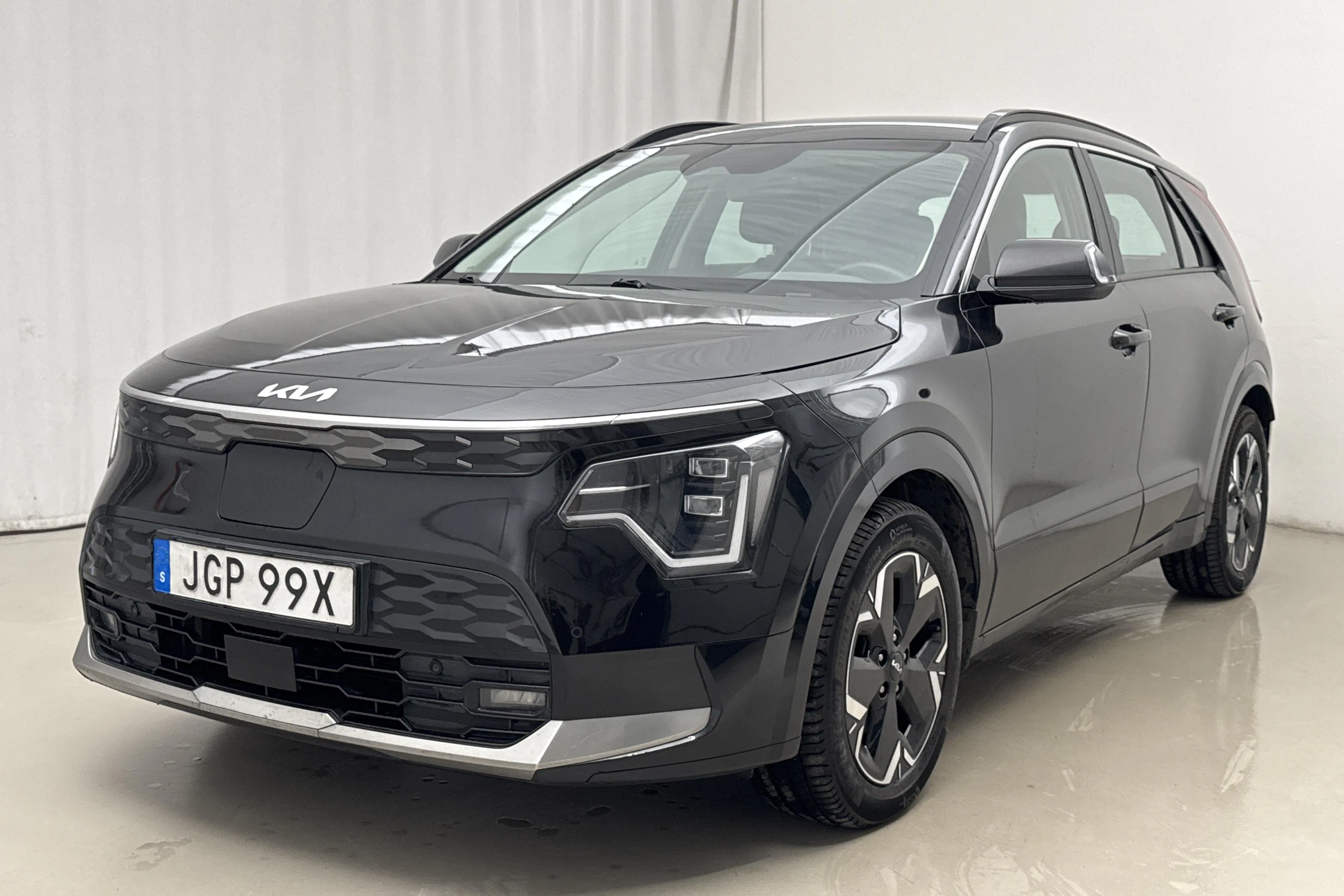 Presentation photo 1 of 22: KIA Niro EV 65kWh (204hk) - 175 980 km - Automatic - black - 2023