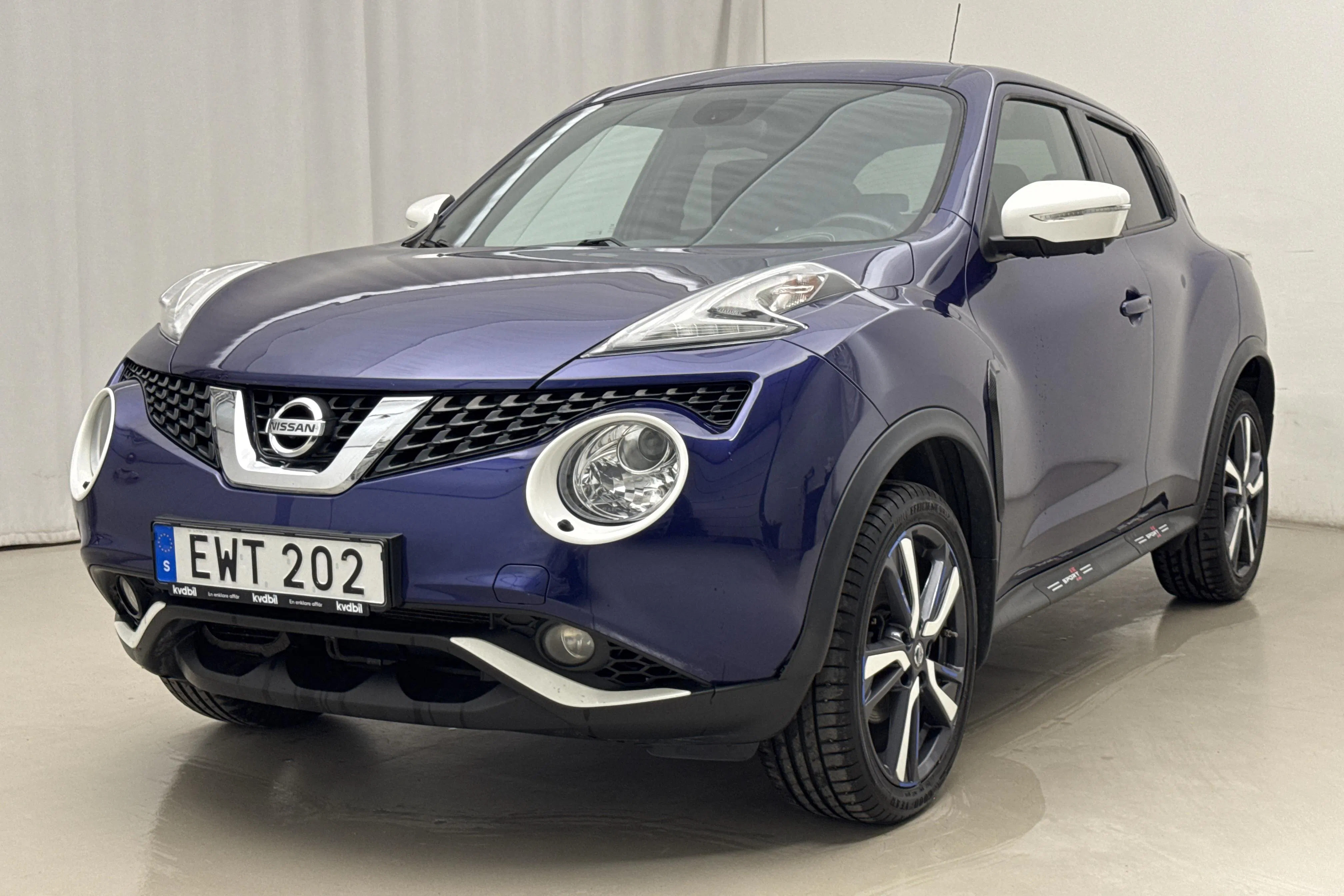 Presentation photo 1 of 15: Nissan Juke 1.6 (117hk) - 114 290 km - Automatic - blue - 2015