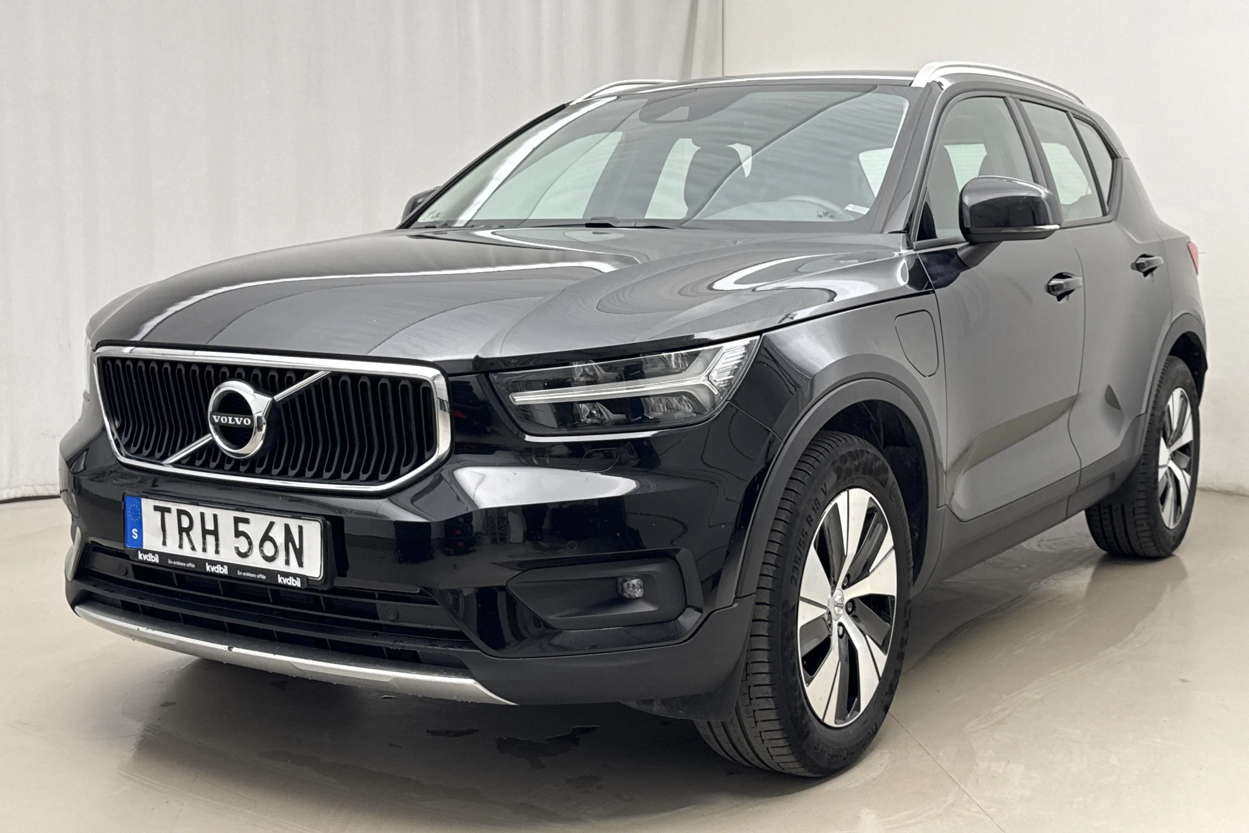 Presentation photo 1 of 18: Volvo XC40 T5 2WD Twin Engine (262hk) - 86 570 km - Automatic - black - 2020