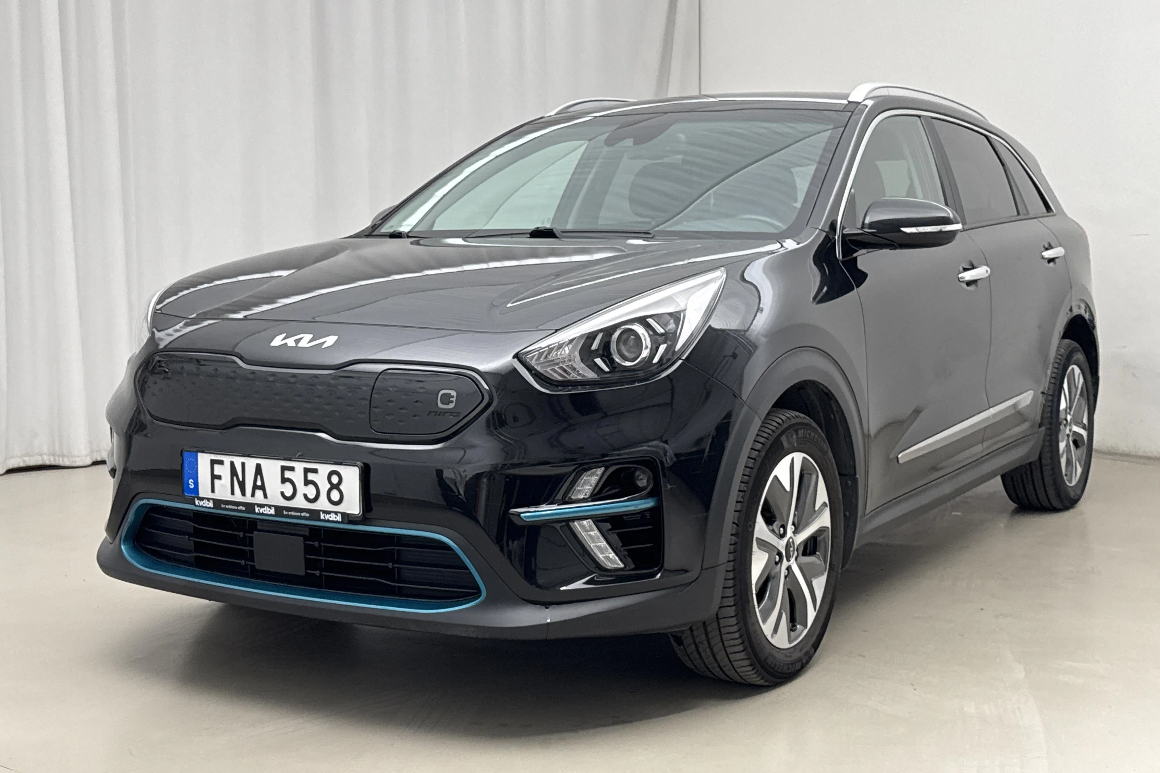 Presentation photo 1 of 22: KIA e-Niro 64kWh (204hk) - 128 360 km - Automatic - black - 2022