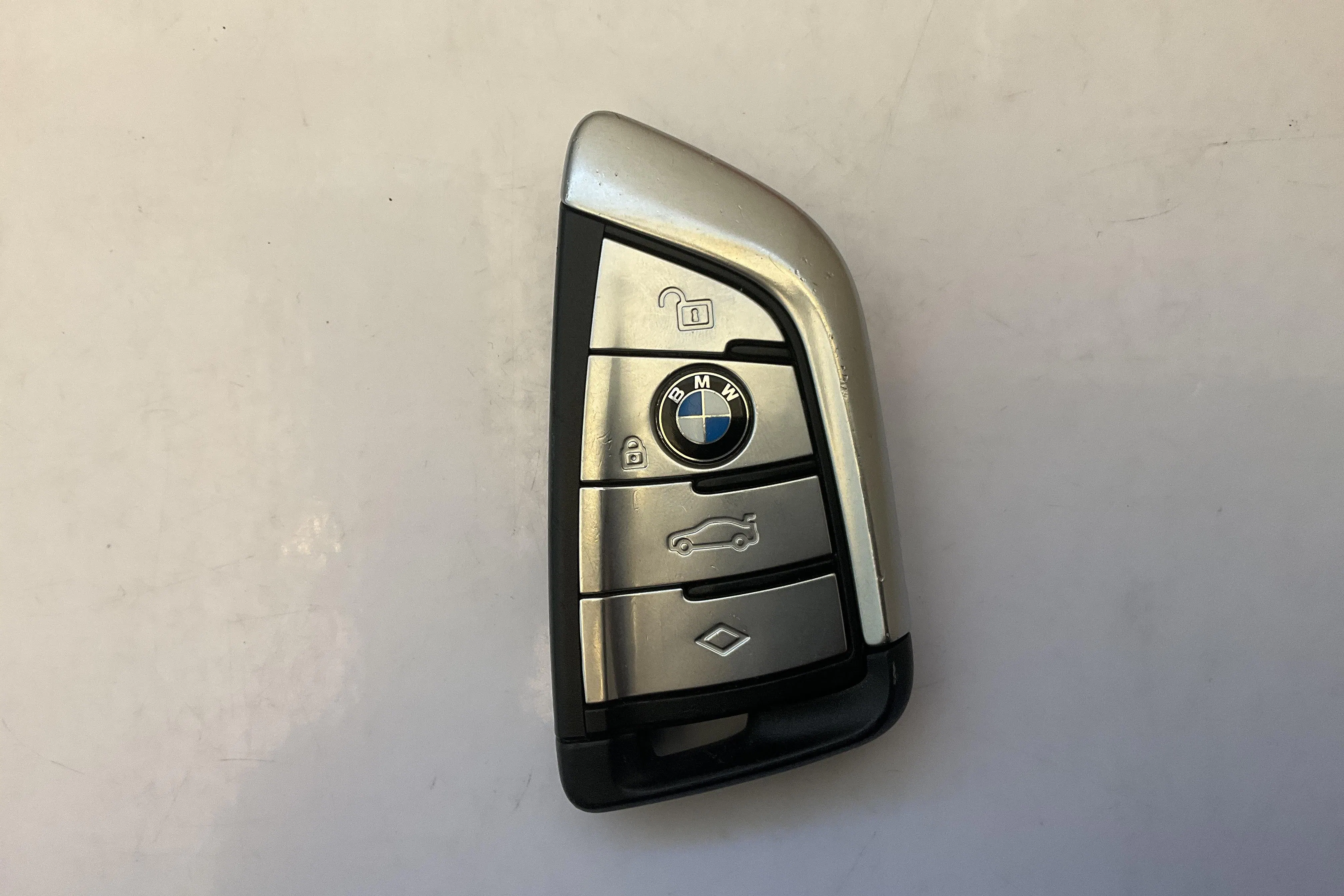 Presentationsfoto 15 av 15: BMW 520d xDrive Touring, G31 LCI (190hk+11hk) - 9 686 mil - Automat - svart - 2021