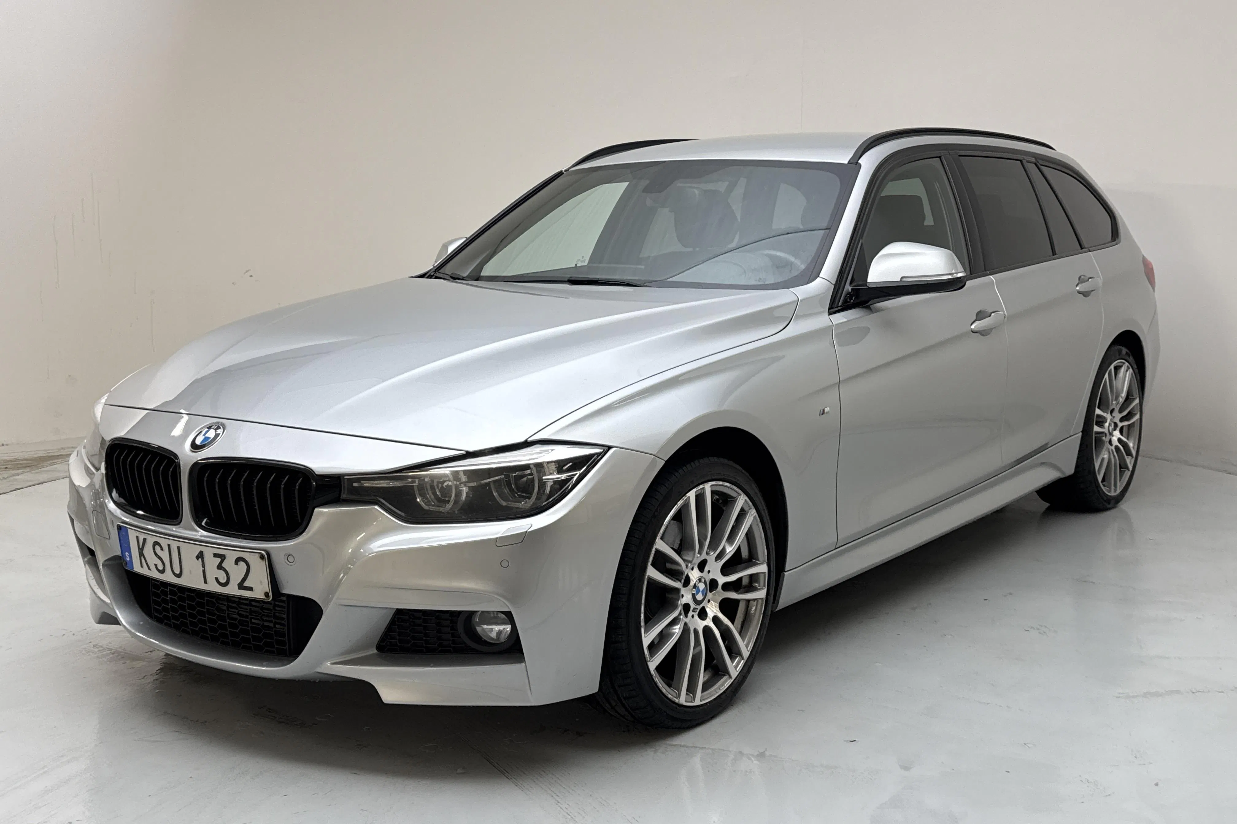 BMW 320d xDrive Touring, F31 (190hk)