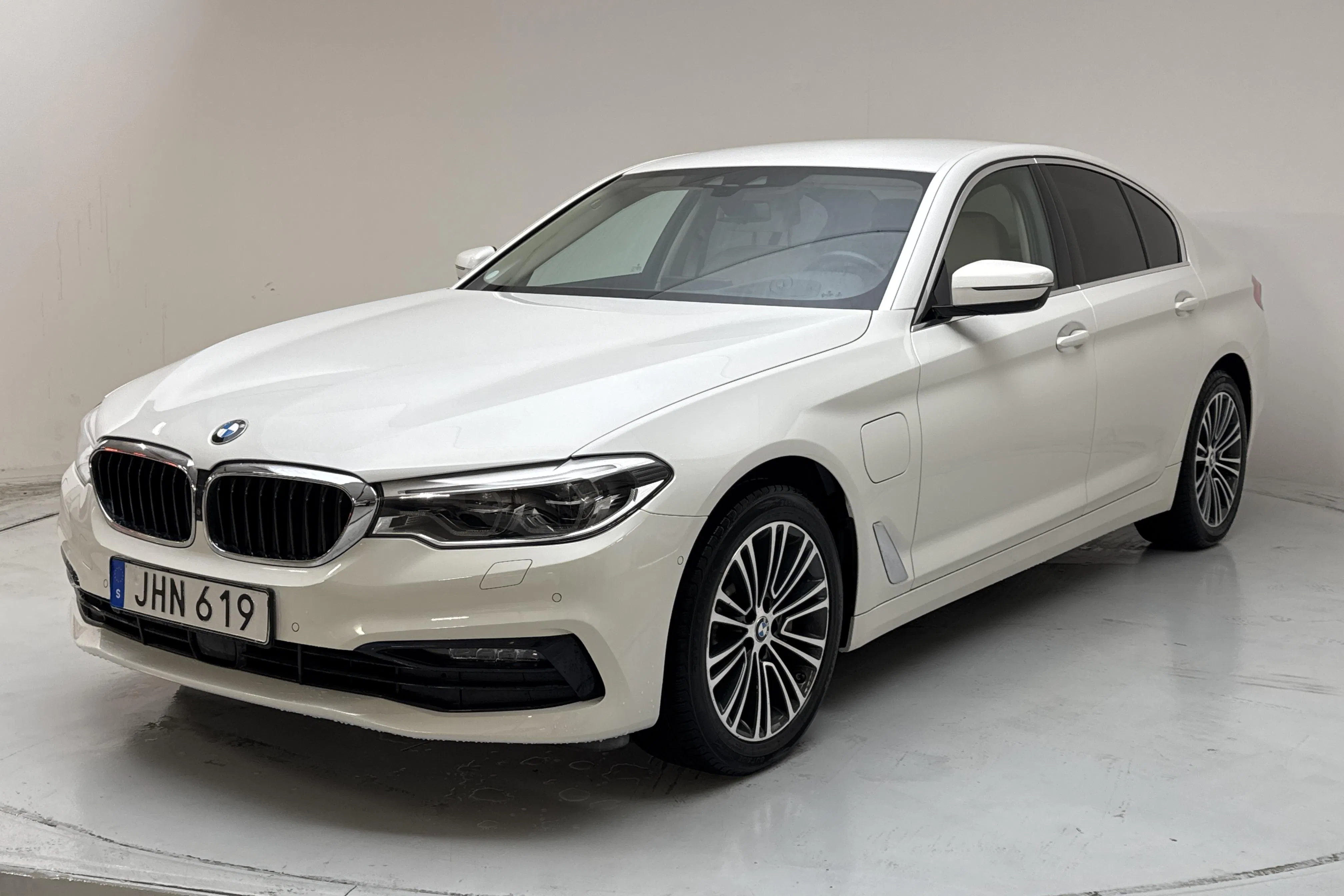 BMW 530e xDrive iPerformance Sedan, G30 12kWh (252hk)