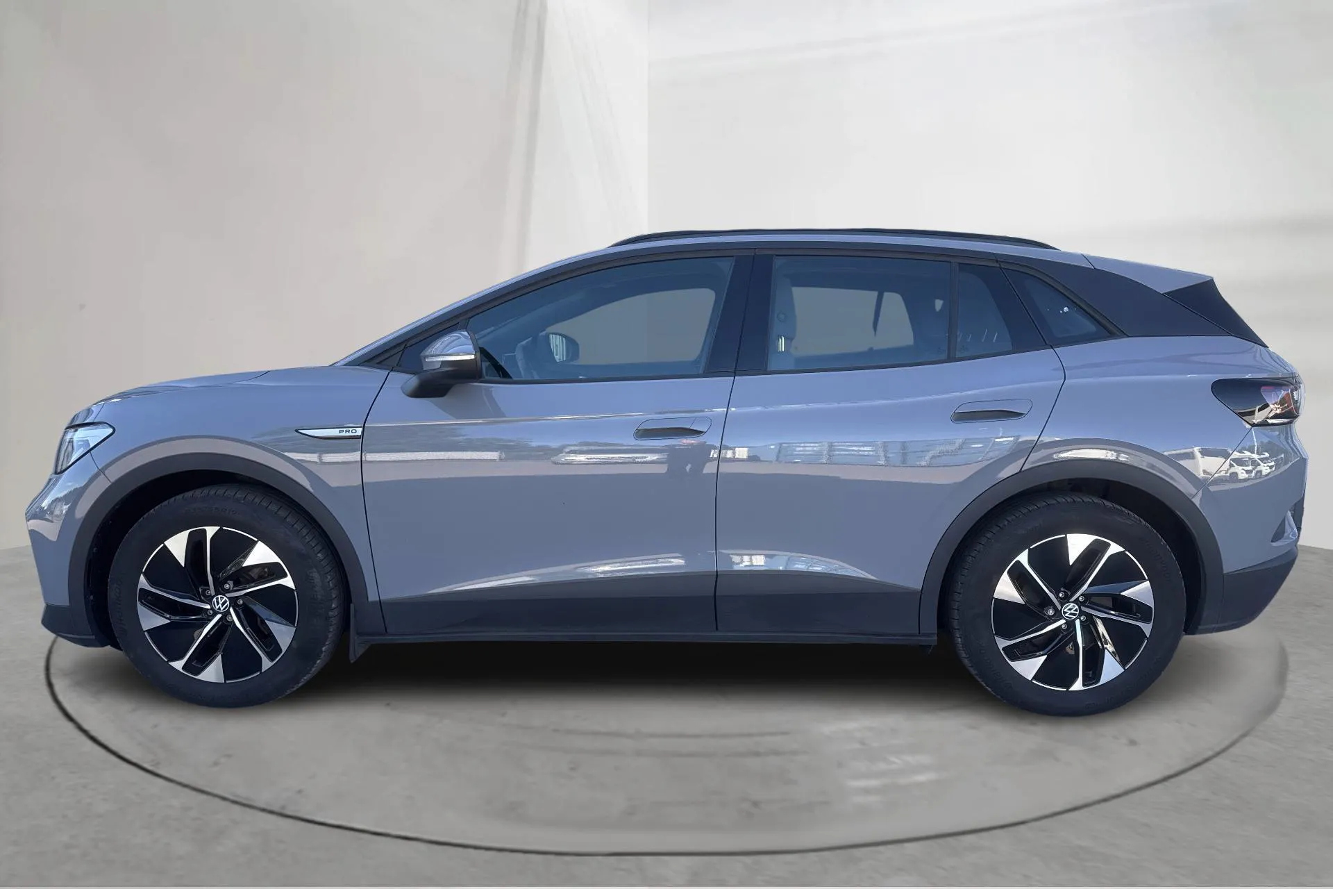 Presentation photo 2 of 15: VW ID.4 77kWh (204hk) - 114 530 km - Automatic - gray - 2023