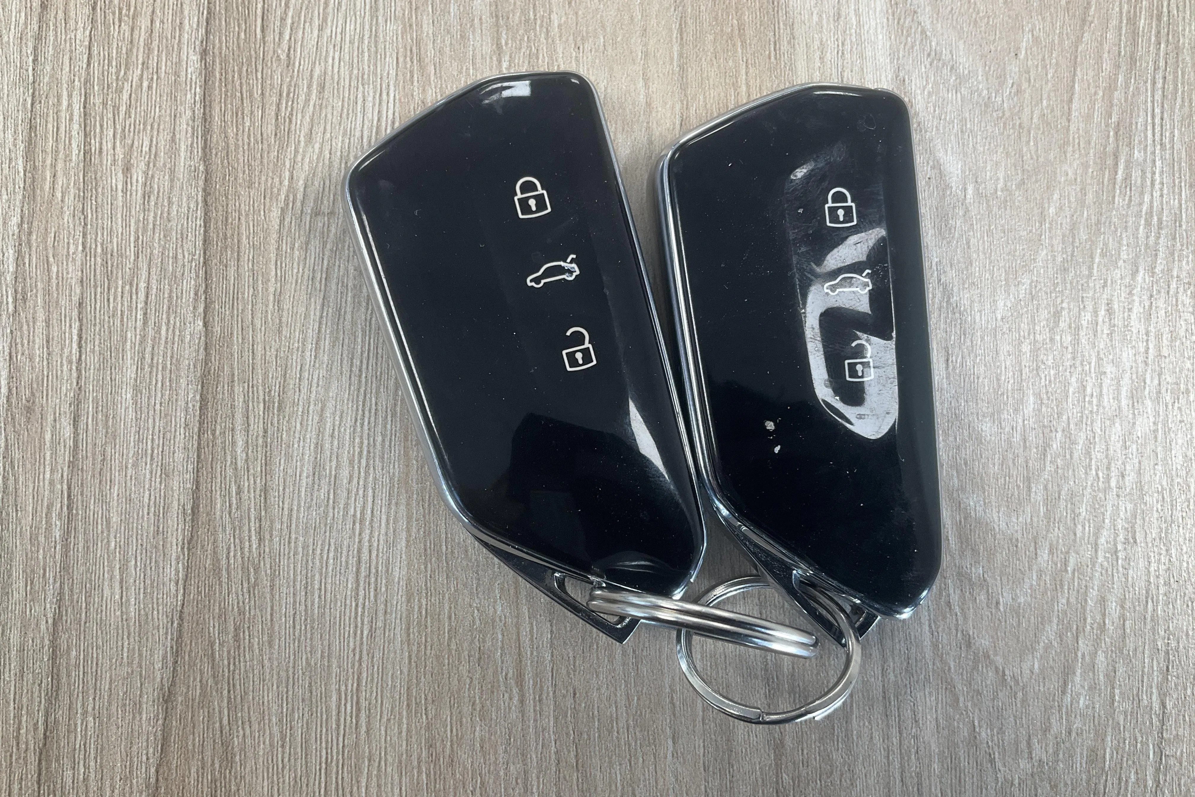 Presentation photo 15 of 15: VW ID.4 77kWh (204hk) - 114 530 km - Automatic - gray - 2023
