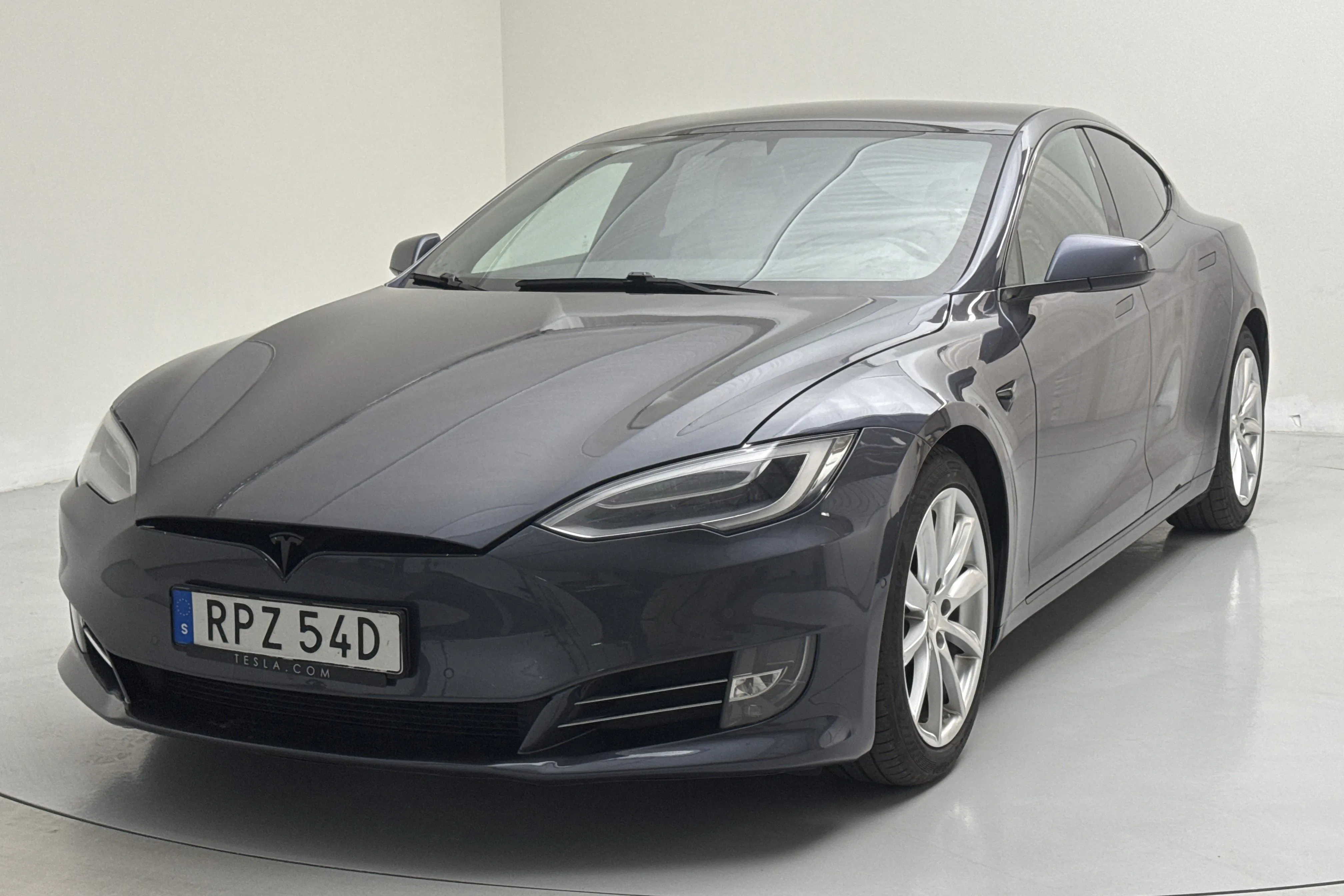 Tesla Model S Dual Motor Long Range AWD