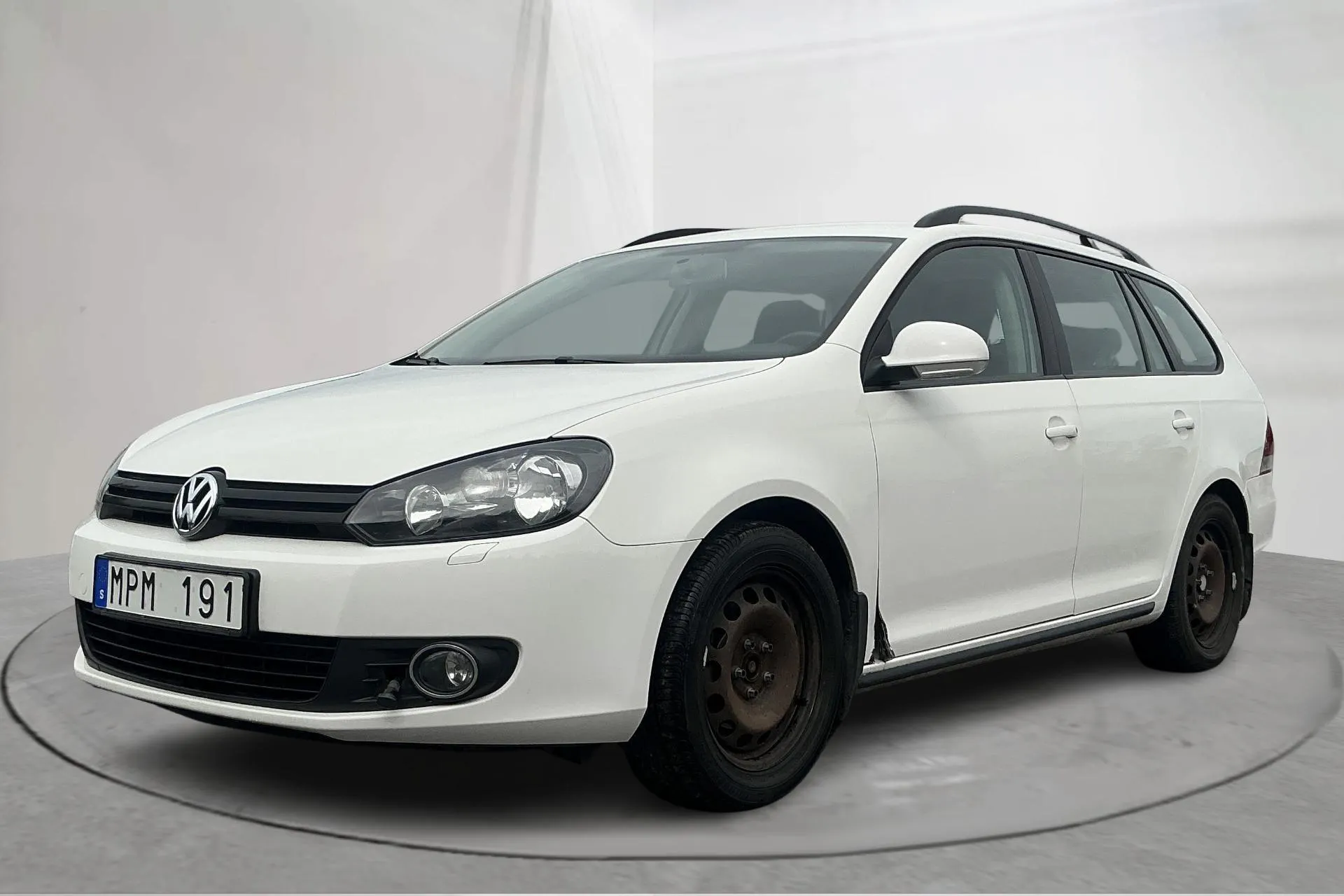 Presentationsfoto 1 av 14: VW Golf VI 1.6 MultiFuel E85 Variant (102hk) - 8 087 mil - Manuell - vit - 2011