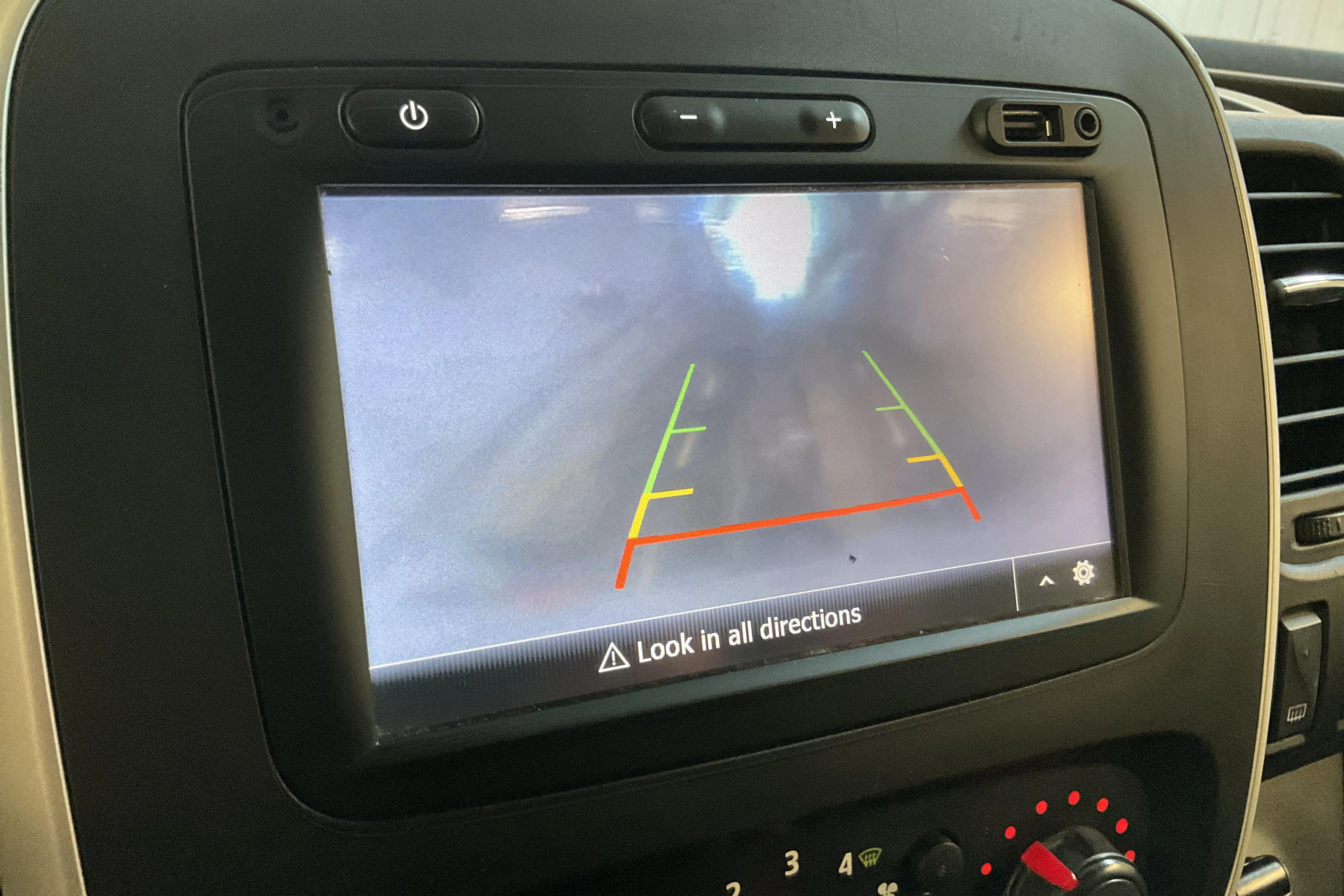 Presentation photo 14 of 14: Renault Trafic 1.6 dCi Skåp (120hk) - 125 530 km - Manual - white - 2018