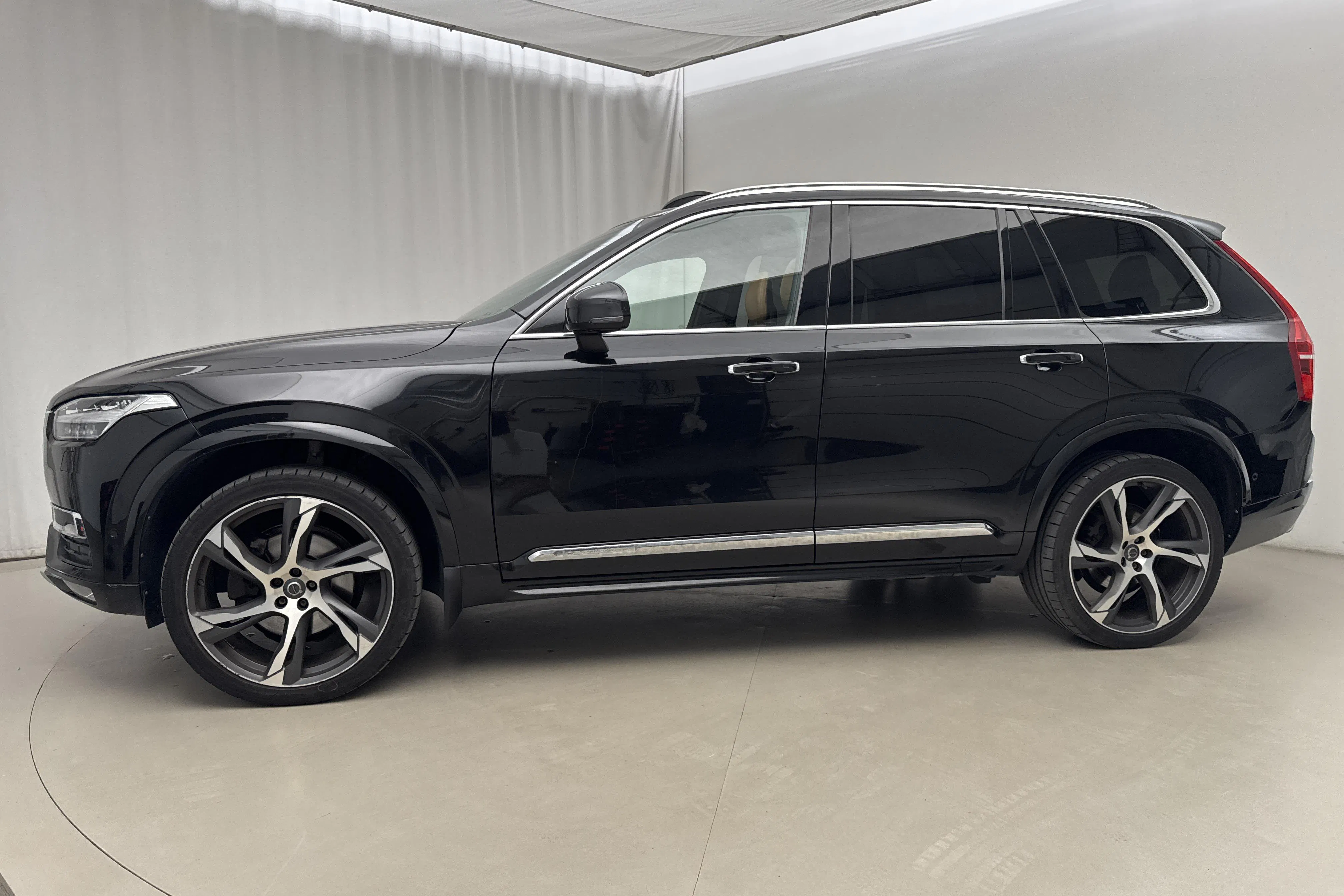 Presentation photo 2 of 27: Volvo XC90 D5 AWD (225hk) - 145 200 km - Automatic - black - 2016