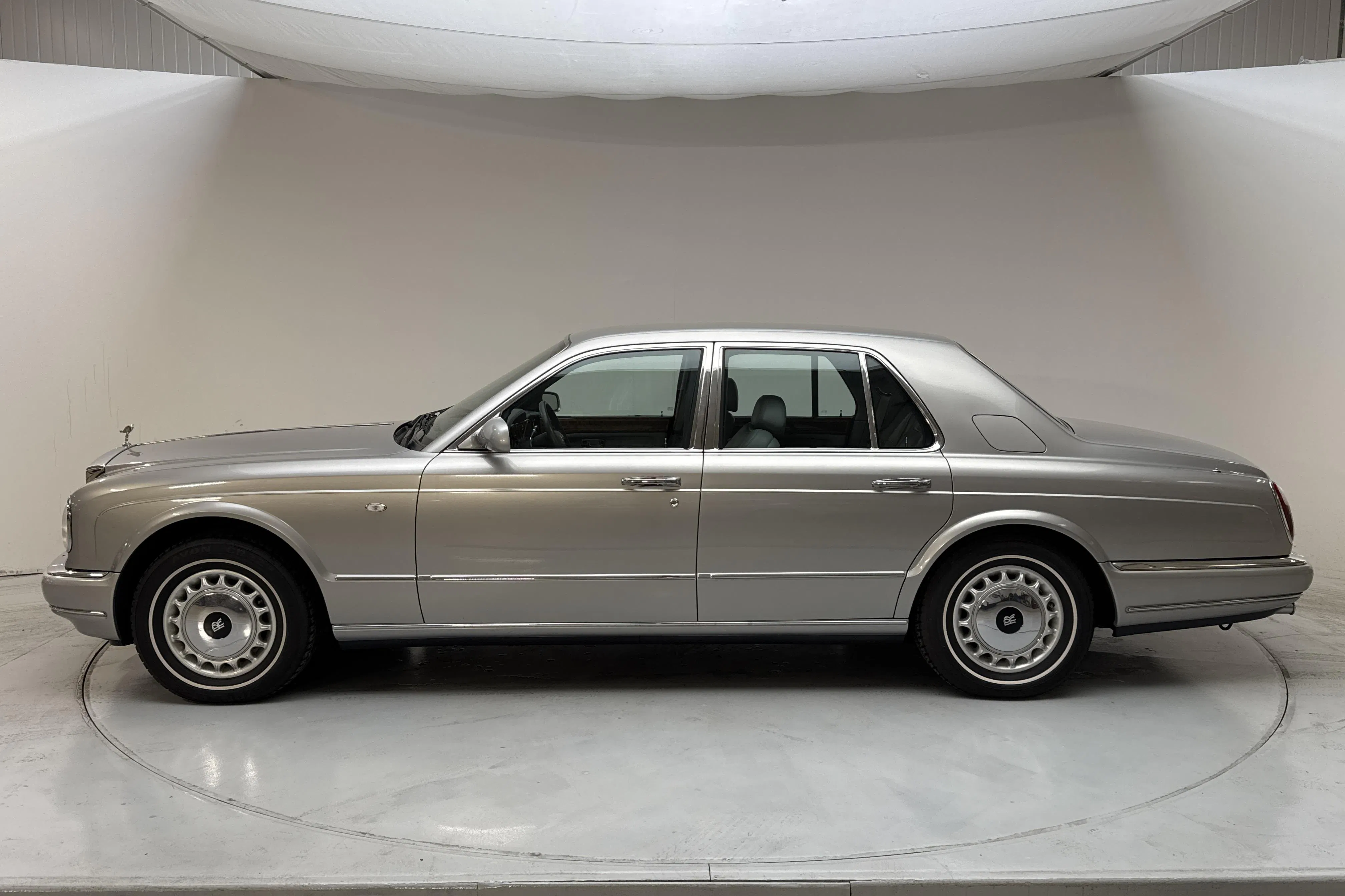Presentation photo 2 of 28: Rolls Royce Silver Seraph 5.4 V12 (326hk) - 92 920 km - Automatic - silver - 2000