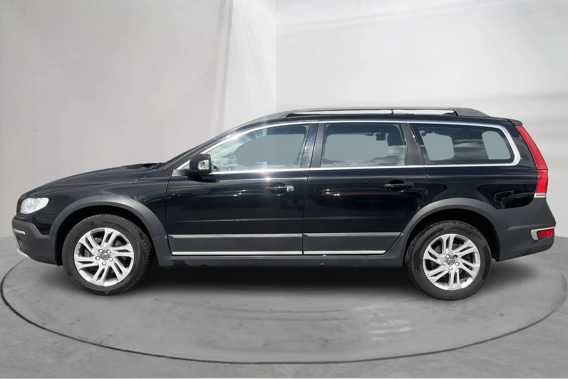 Presentation photo 2 of 15: Volvo XC70 II D4 AWD (181hk) - 261 500 km - Automatic - black - 2016