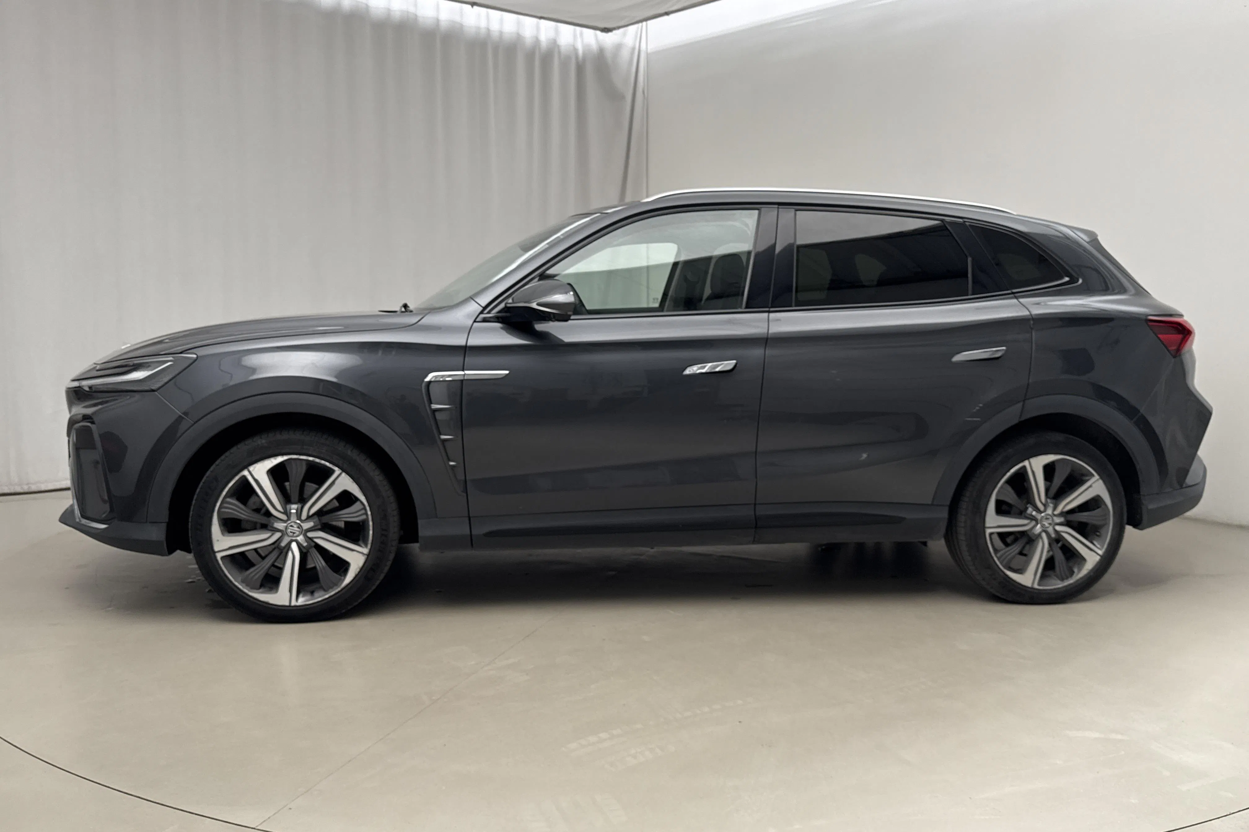 Presentation photo 2 of 22: MG Marvel R (180hk) - 133 760 km - Automatic - gray - 2022