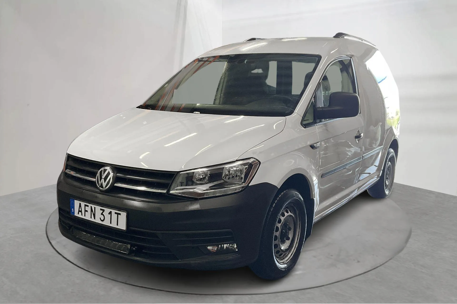 Presentationsfoto 1 av 16: VW Caddy 2.0 TDI Skåp (75hk) - 14 534 mil - Manuell - vit - 2020