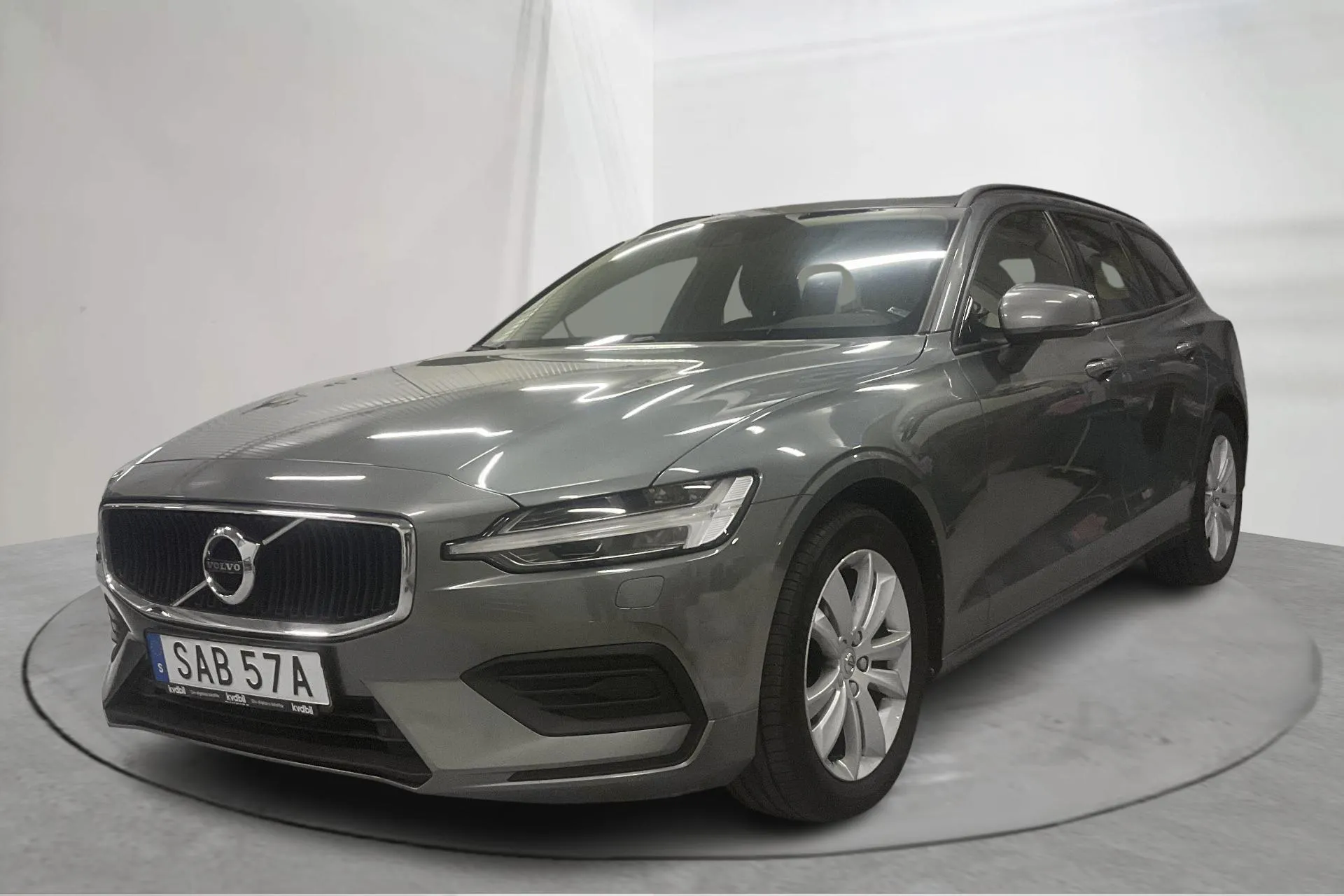 Præsentationsfoto 1 af 16: Volvo V60 D4 (190hk) - 145 500 kilometer - Salgsautomat - grå - 2020