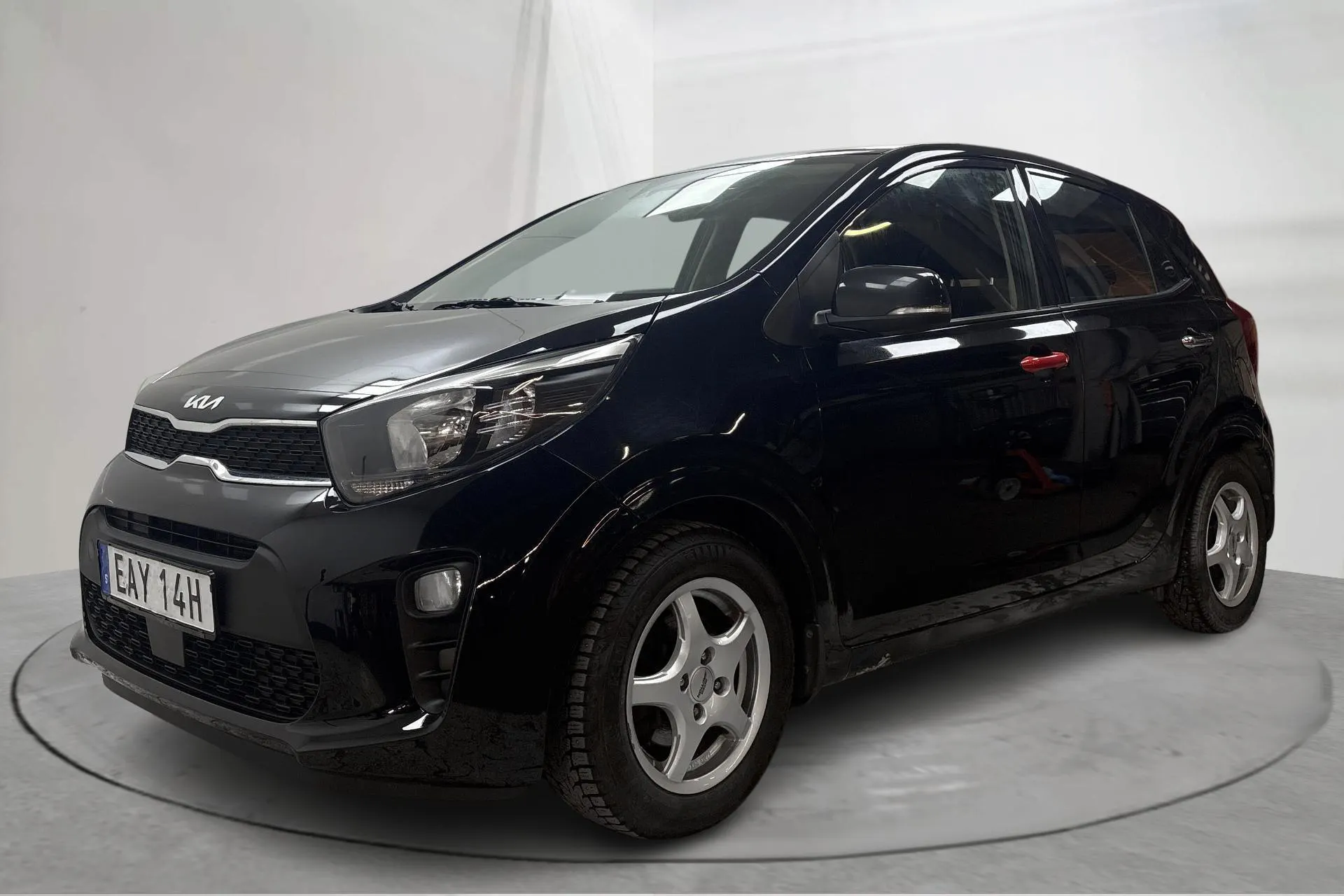 Presentation photo 1 of 15: KIA Picanto 1.0 DPI (67hk) - 102 190 km - Automatic - black - 2023