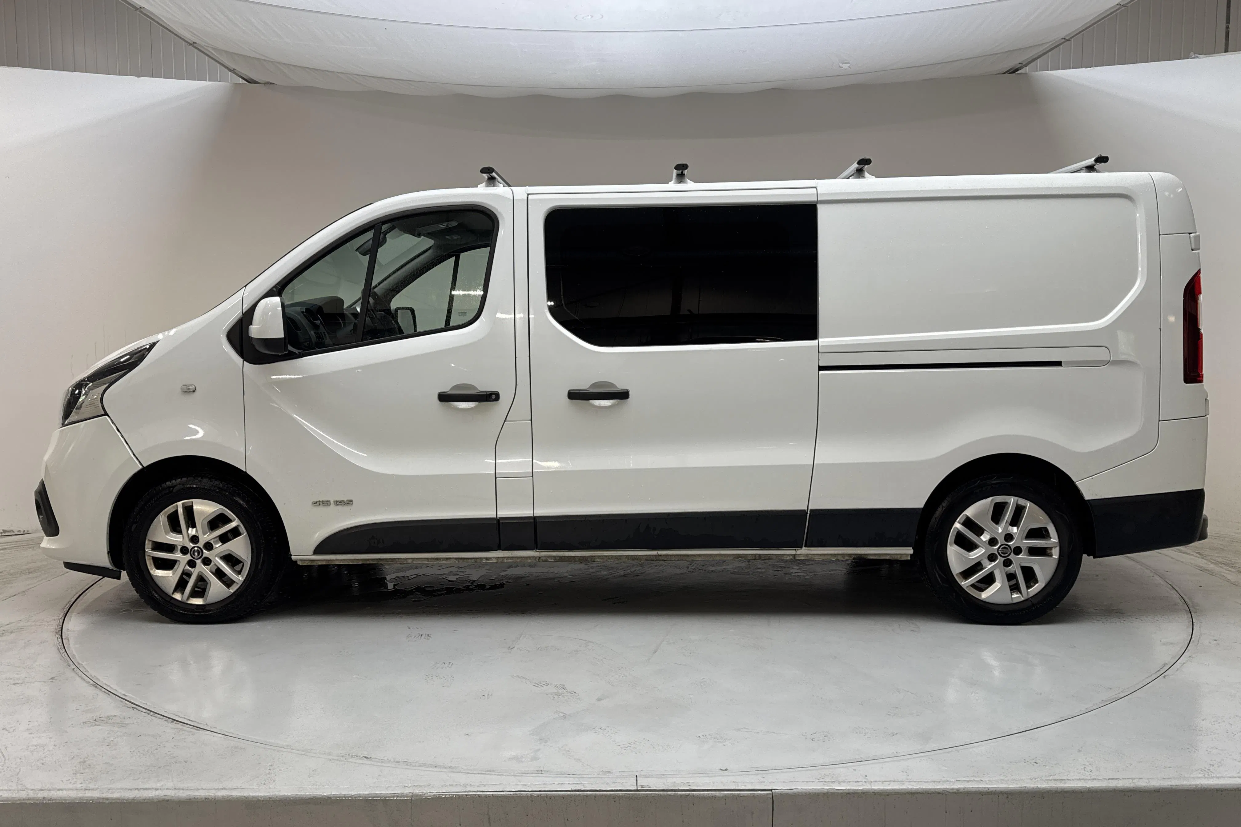 Presentationsfoto 2 av 17: Nissan NV300 1.6 dCi (145hk) - 17 268 mil - Manuell - vit - 2018