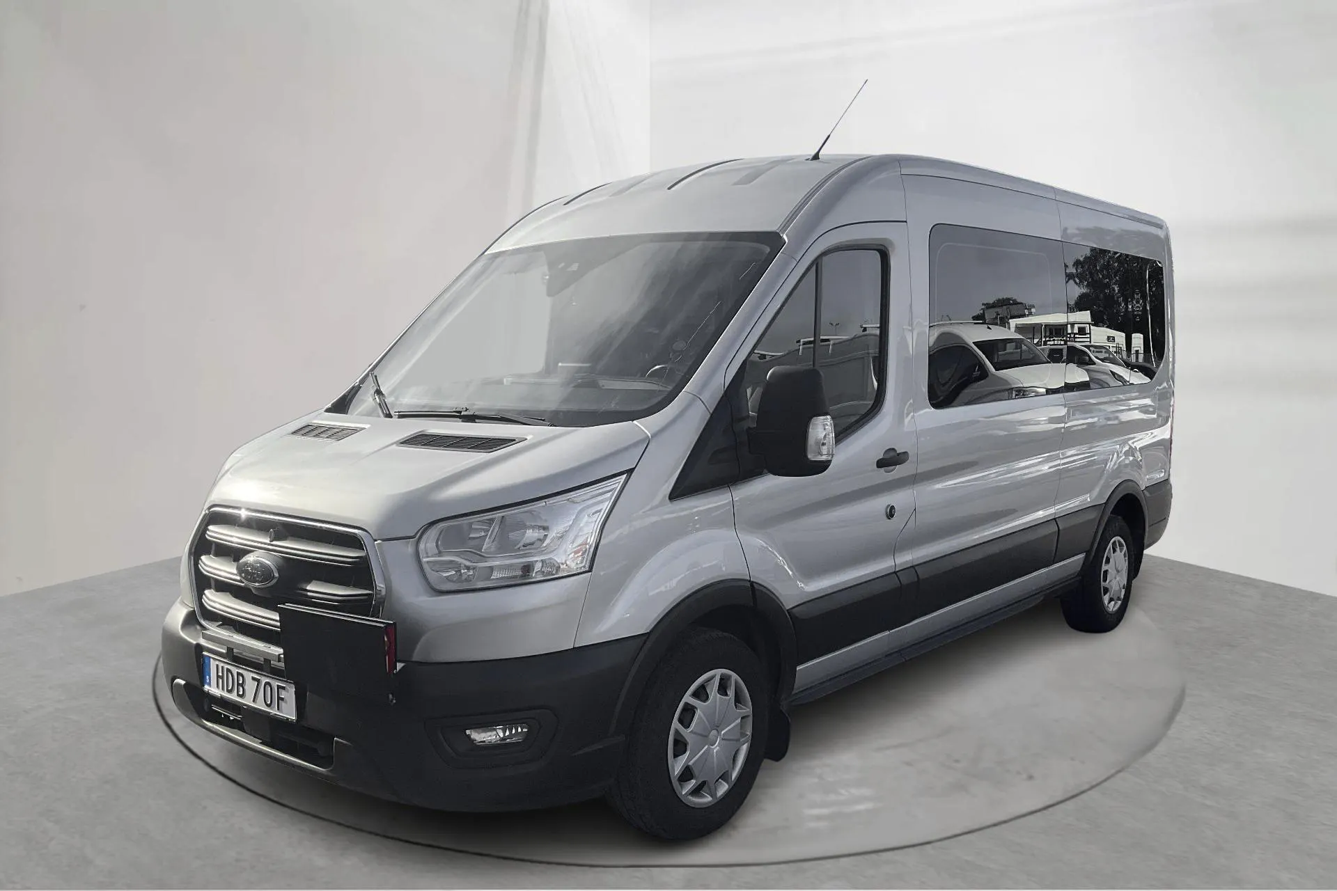 Presentation photo 1 of 13: Ford Transit 310 Kombi (130hk) - 266 050 km - Automatic - gray - 2019