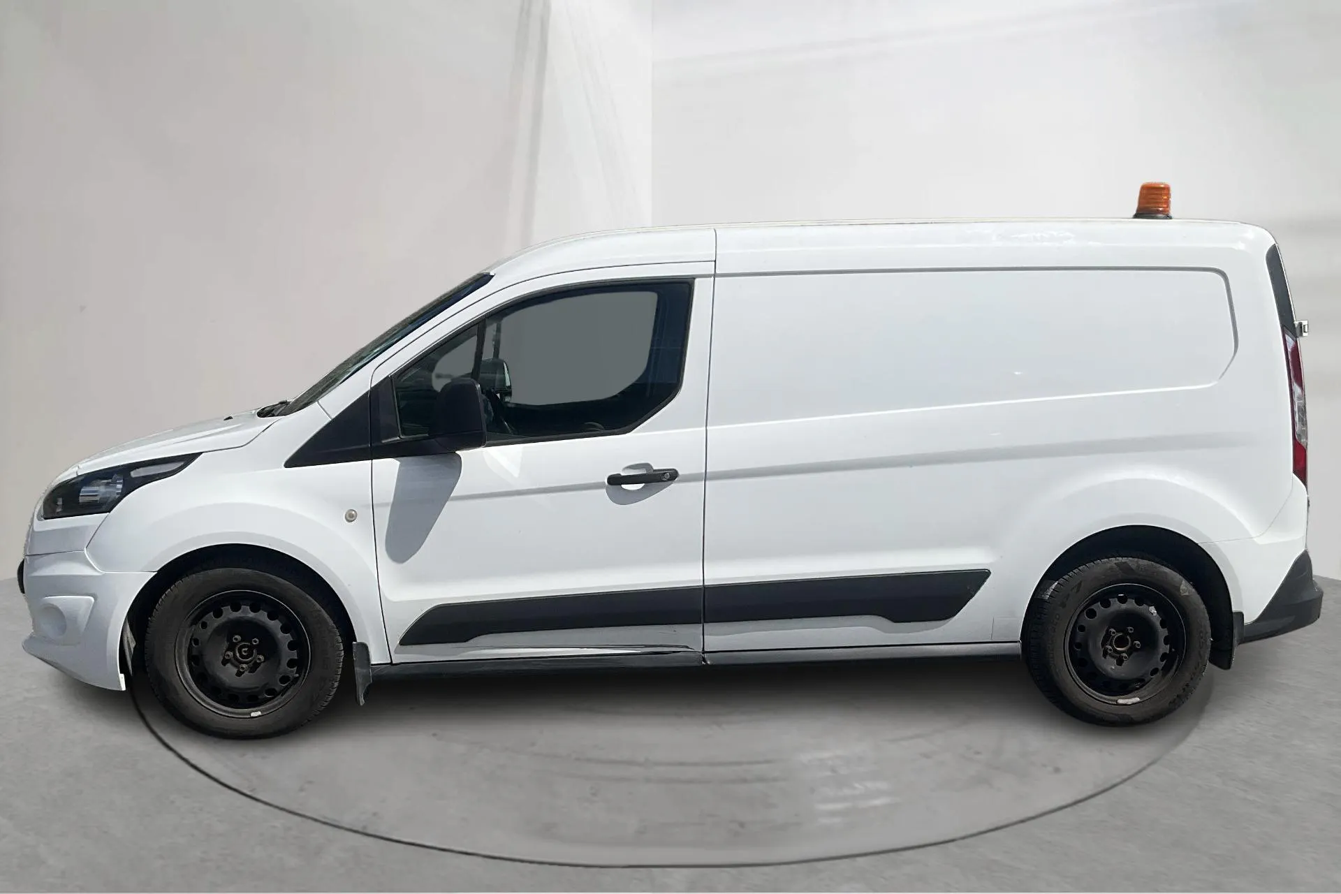 Presentationsfoto 2 av 13: Ford Transit Connect 1.6 TDCi (95hk) - 10 617 mil - Manuell - vit - 2016