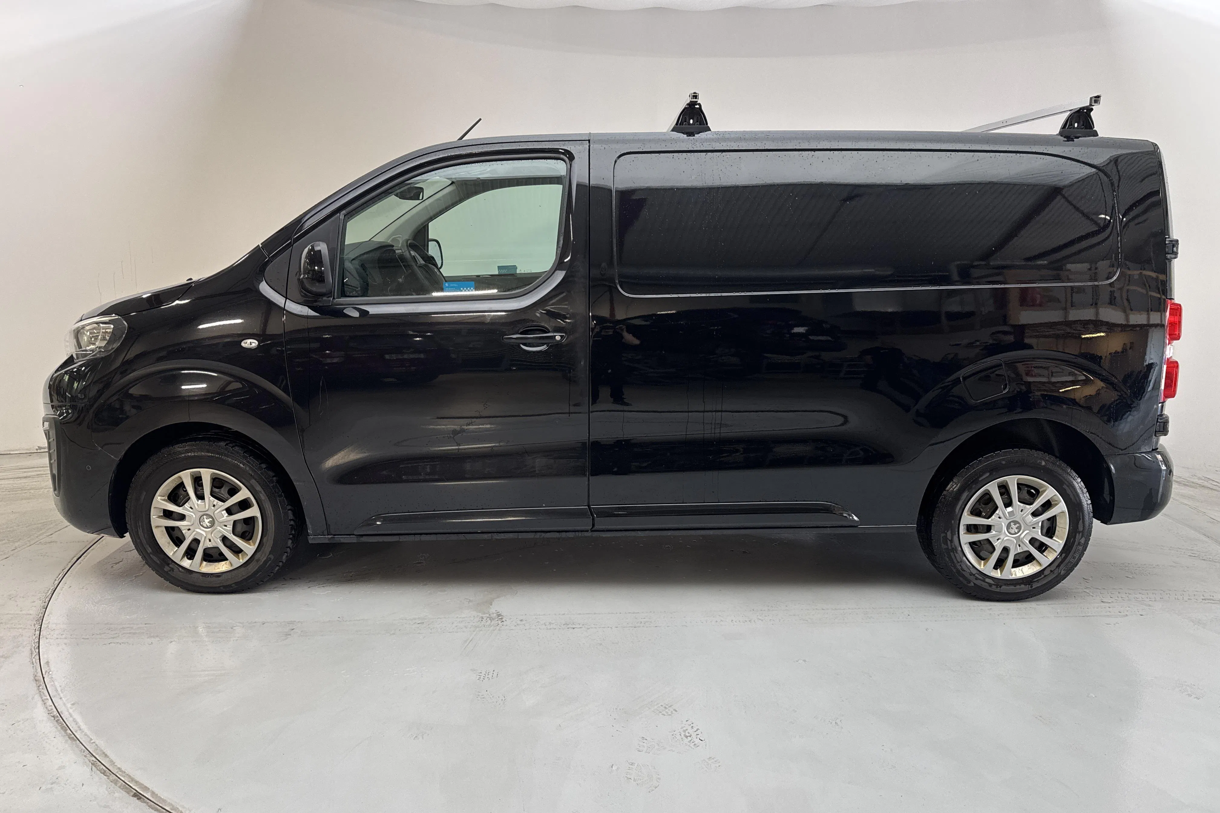Presentation photo 2 of 12: Peugeot Expert BlueHDi Skåp (122hk) - 130 910 km - Manual - 2018