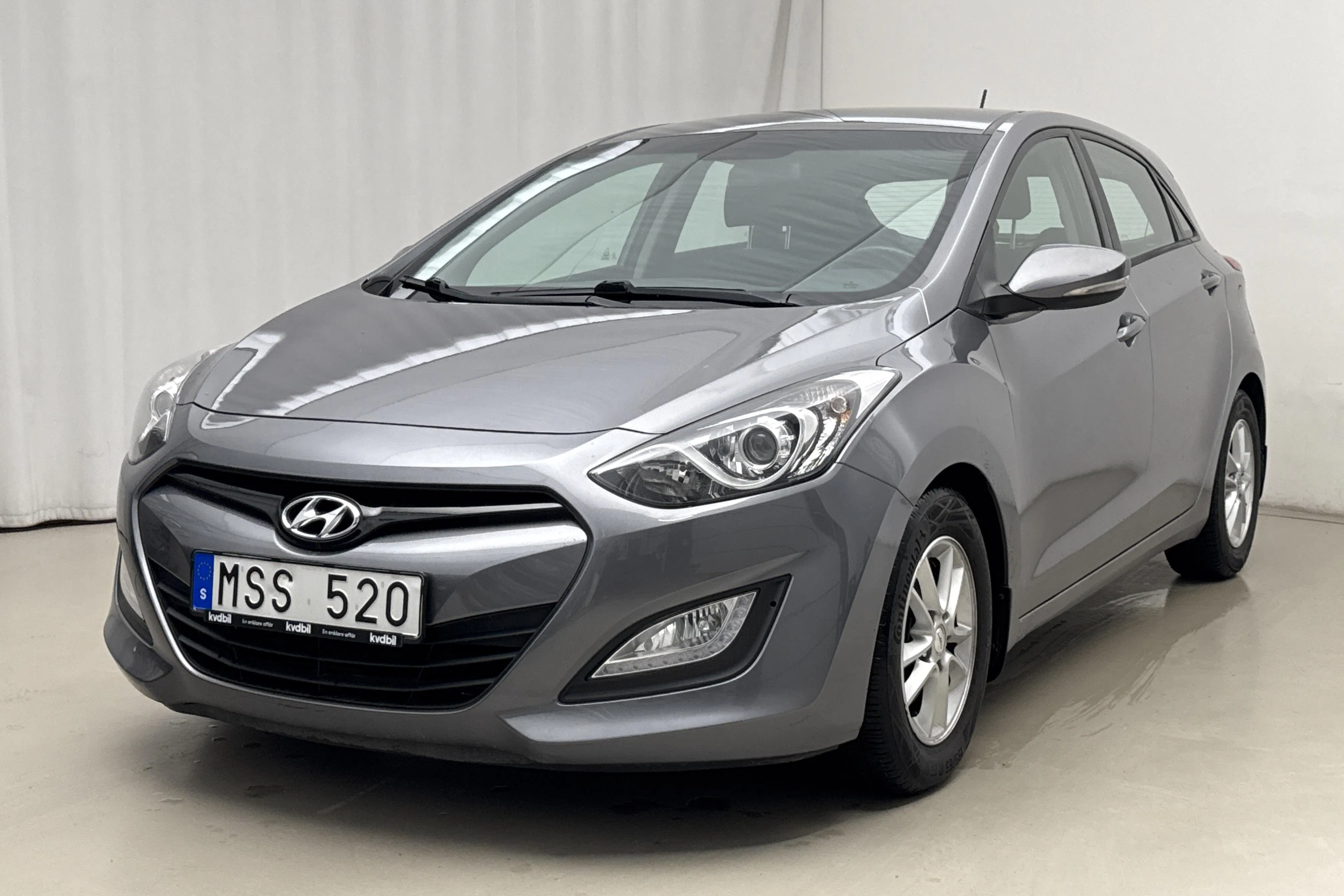Presentationsfoto 1 av 15: Hyundai i30 1.6 GDI 5dr (135hk) - 15 908 mil - Manuell - grå - 2013