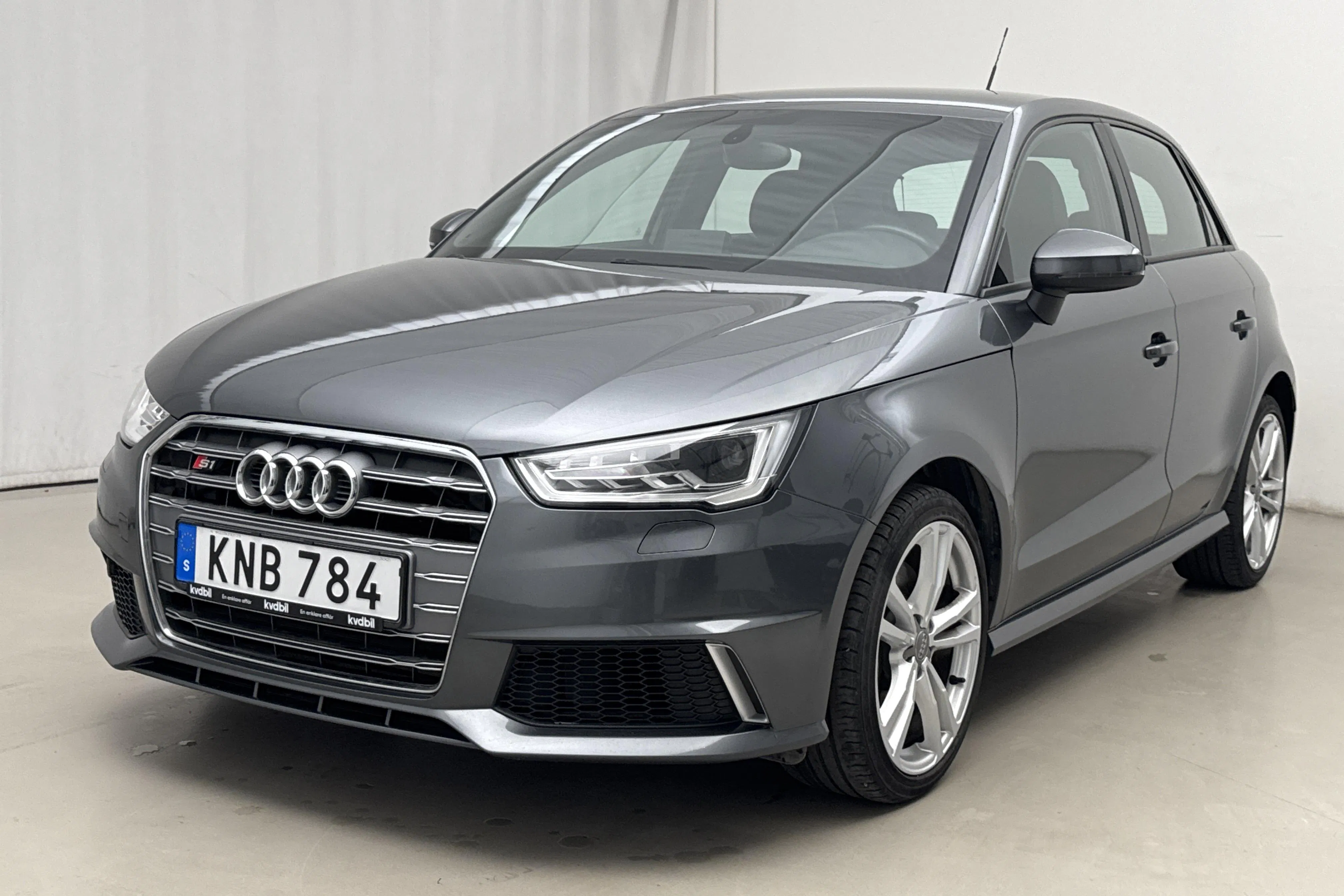 Presentation photo 1 of 16: Audi S1 Sportback 2.0 TFSI quattro (231hk) - 86 580 km - Manual - gray - 2015
