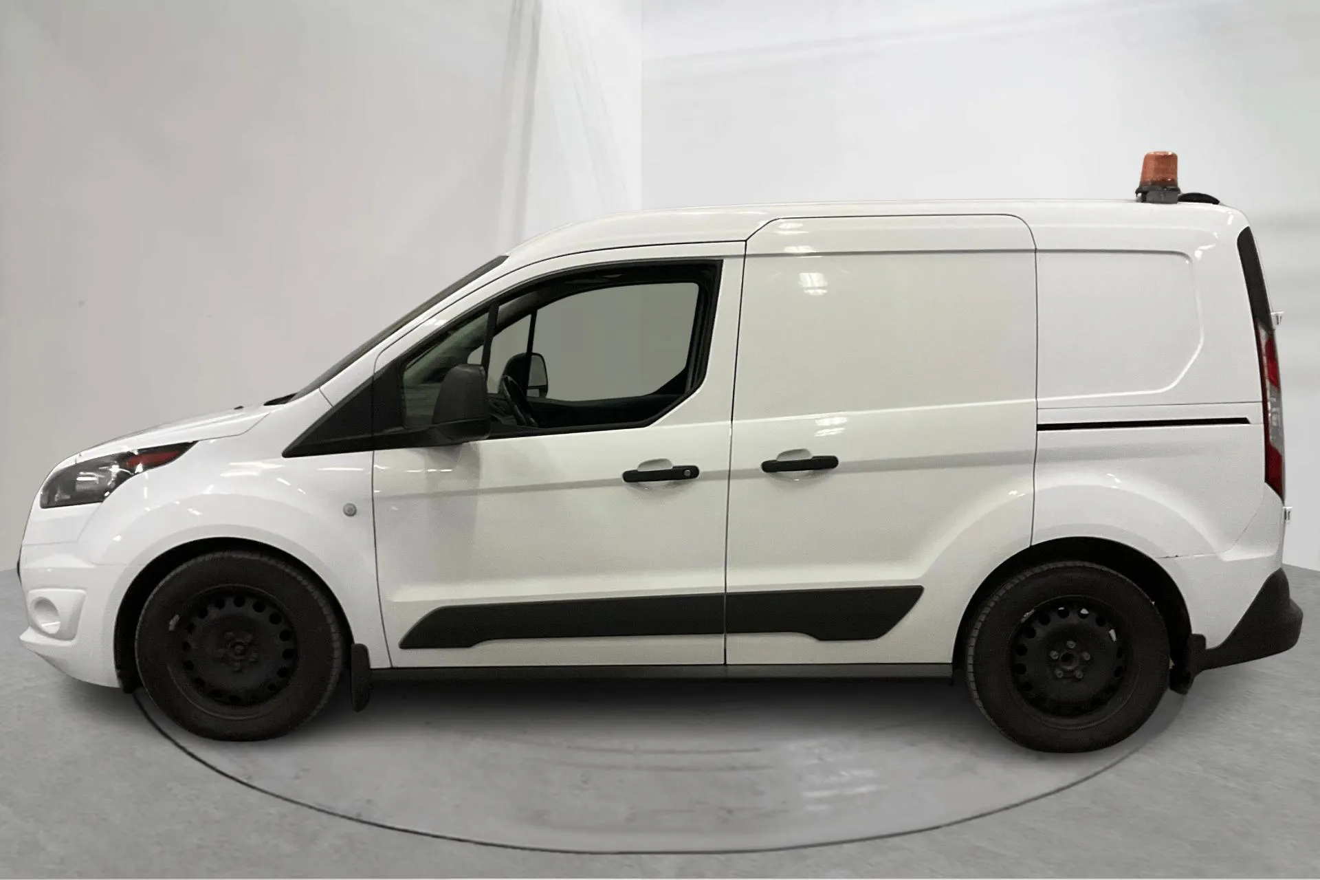 Presentationsfoto 2 av 17: Ford Transit Connect 1.5 TDCi (100hk) - 16 208 mil - Manuell - vit - 2018