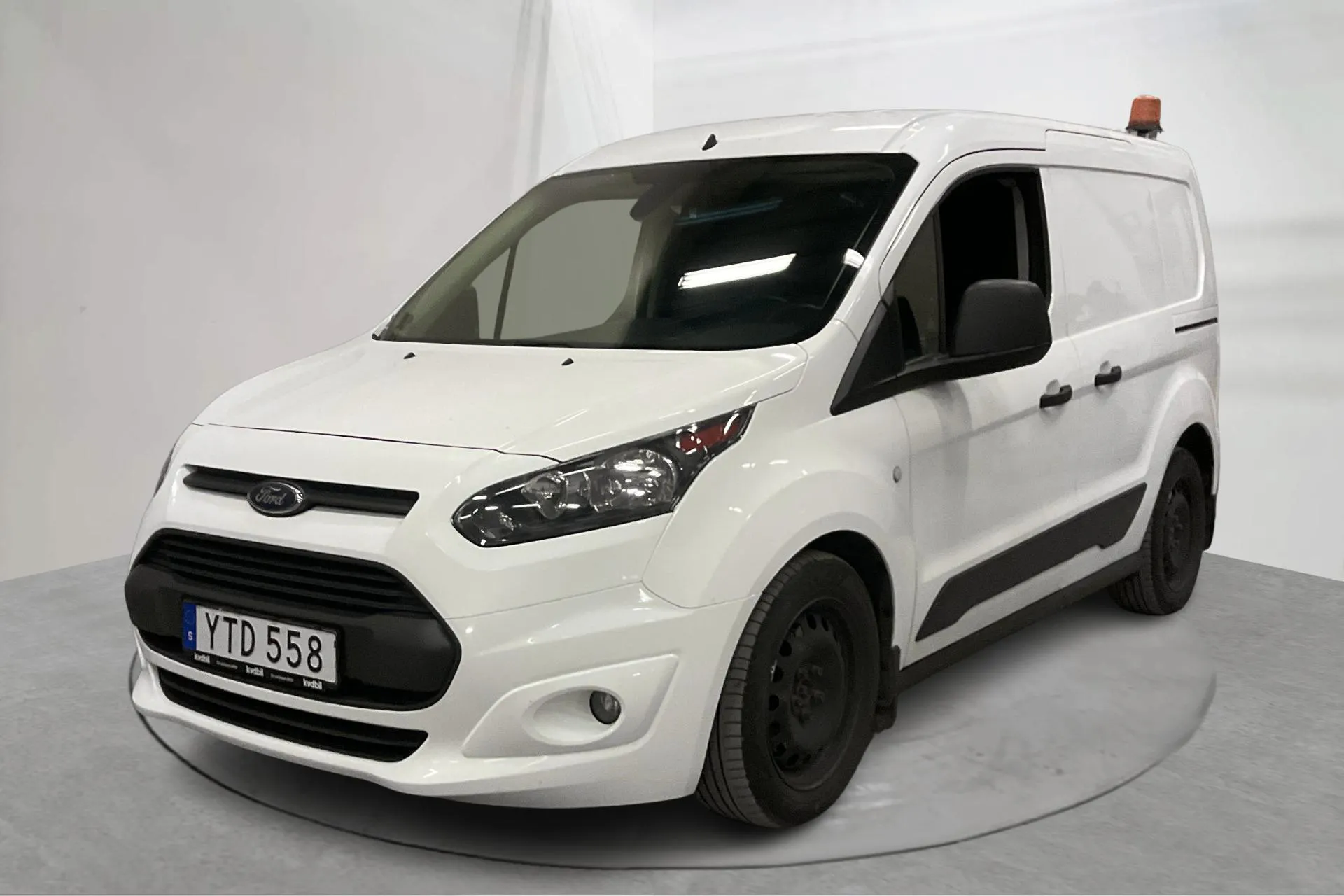 Presentationsfoto 1 av 17: Ford Transit Connect 1.5 TDCi (100hk) - 16 208 mil - Manuell - vit - 2018