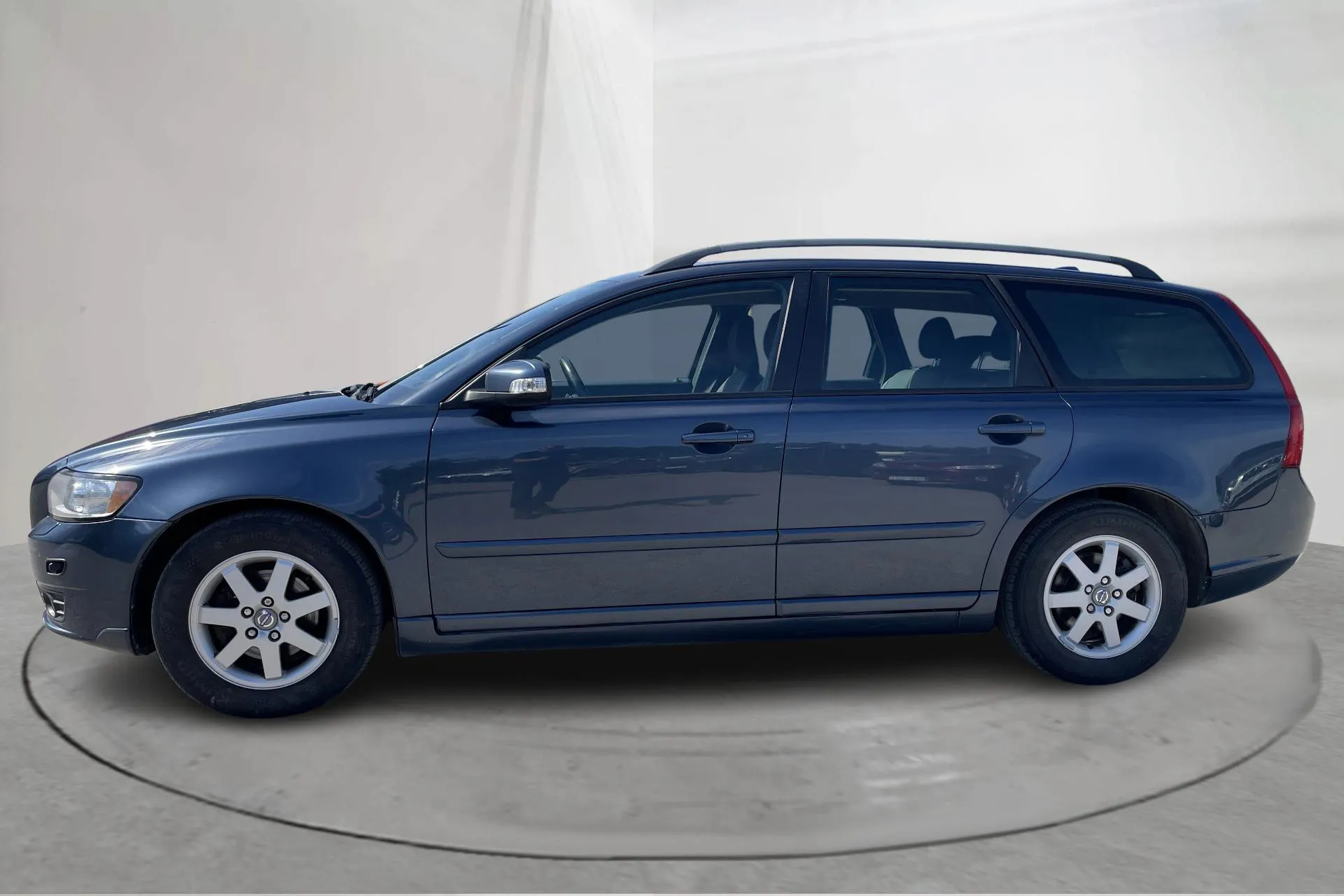 Presentation photo 2 of 15: Volvo V50 1.8F (125hk) - 186 350 km - Manual - blue - 2009