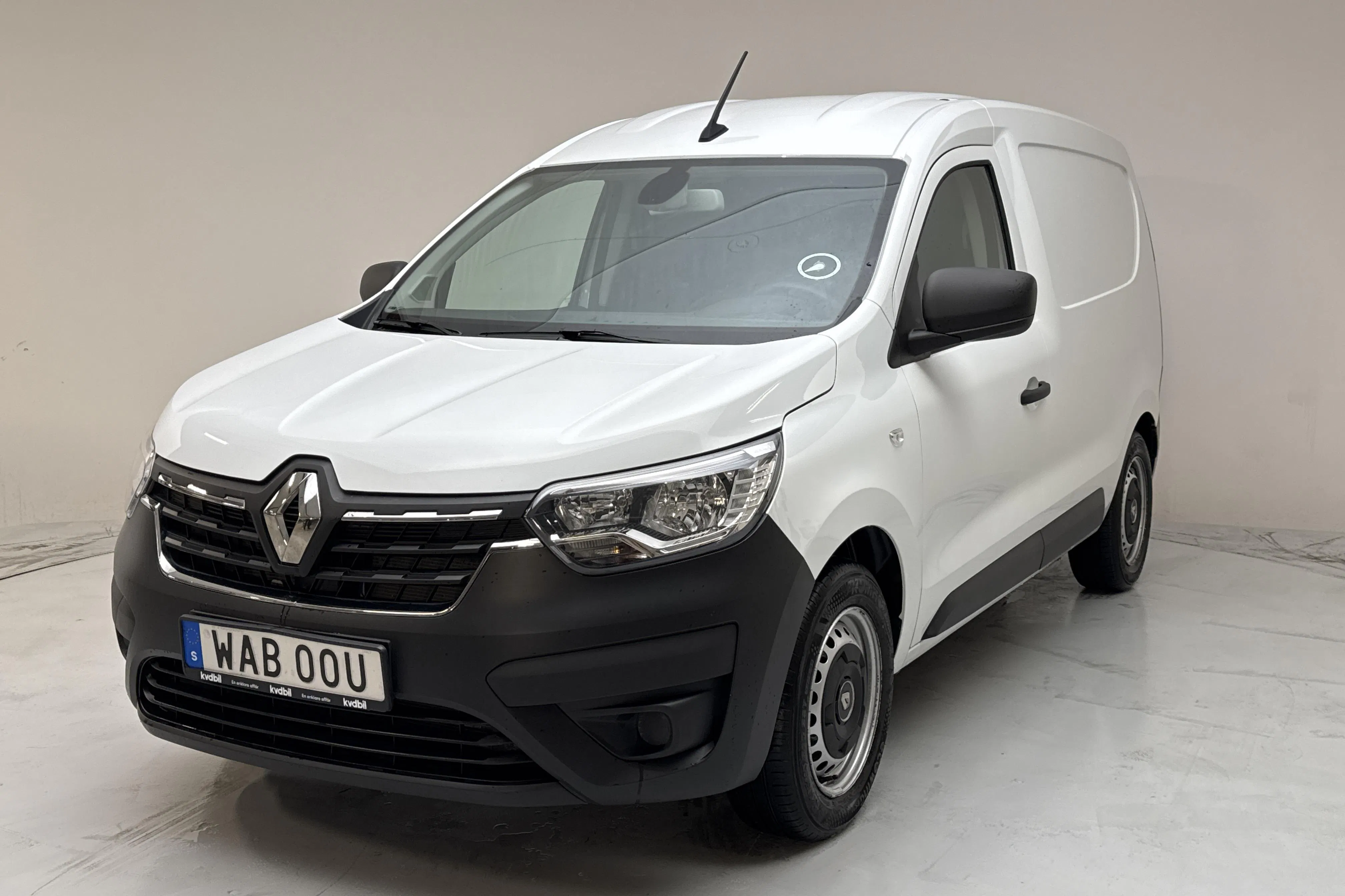 Presentation photo 1 of 12: Renault Express 1.5 dCi Skåp (95hk) - 32 510 km - Manual - white - 2023