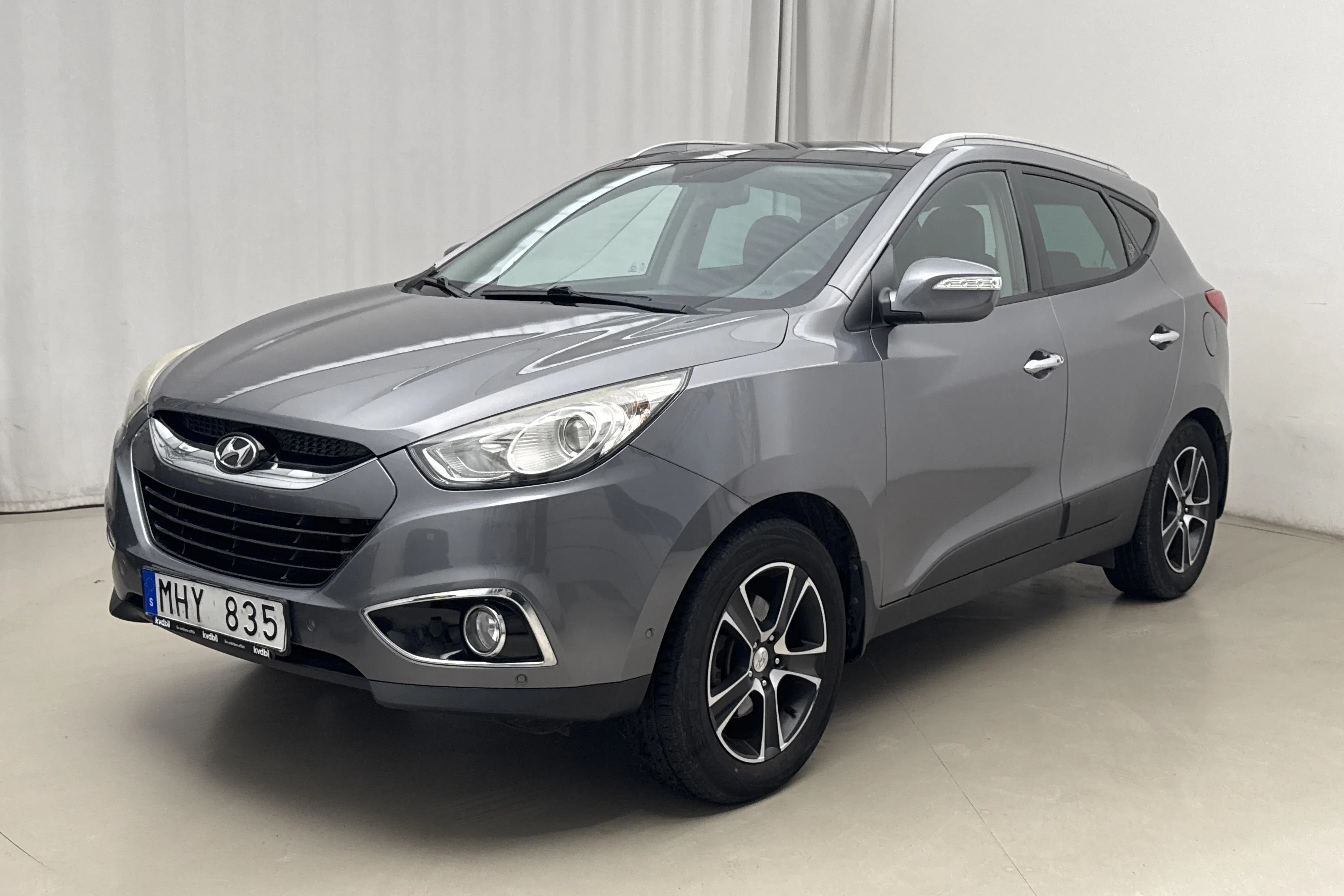 Presentationsfoto 1 av 15: Hyundai ix35 2.0 CRDi-R 4WD (184hk) - 20 411 mil - Manuell - grå - 2012
