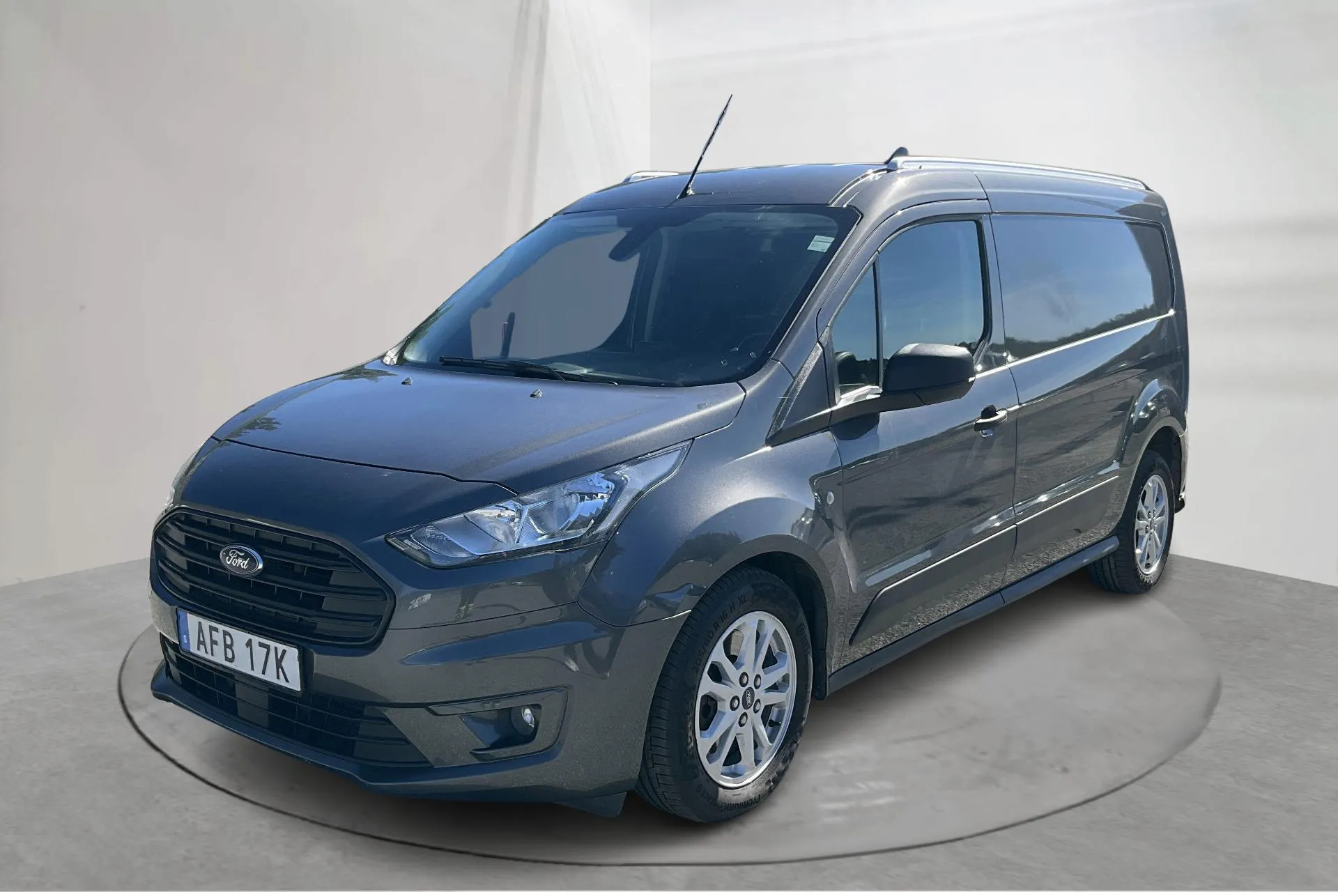 Presentation photo 1 of 16: Ford Transit Connect 1.5 EcoBlue (100hk) - 75 470 km - Automatic - gray - 2023