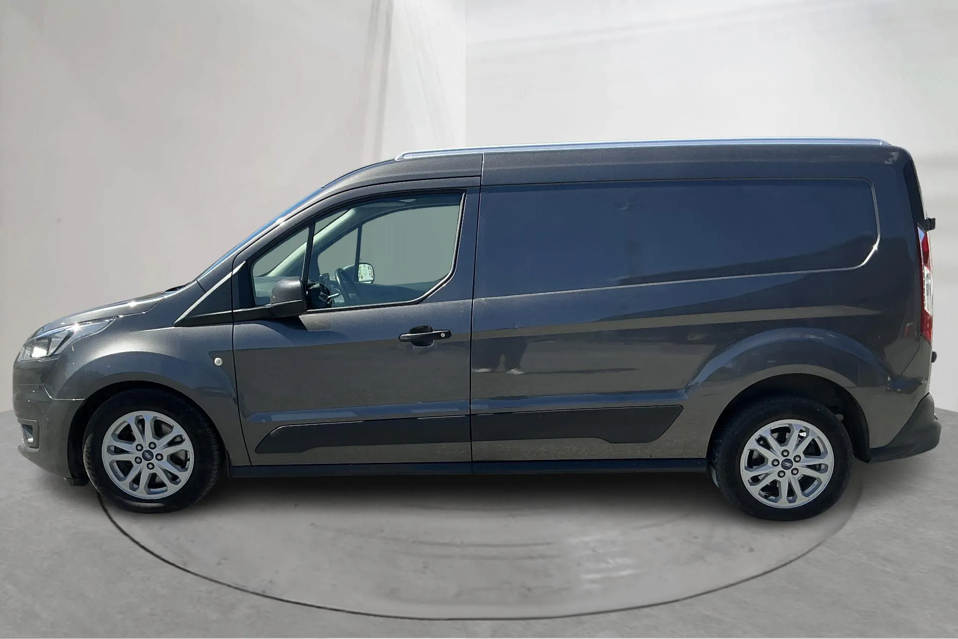 Presentation photo 2 of 17: Ford Transit Connect 1.5 EcoBlue (100hk) - 61 530 km - Automatic - gray - 2023